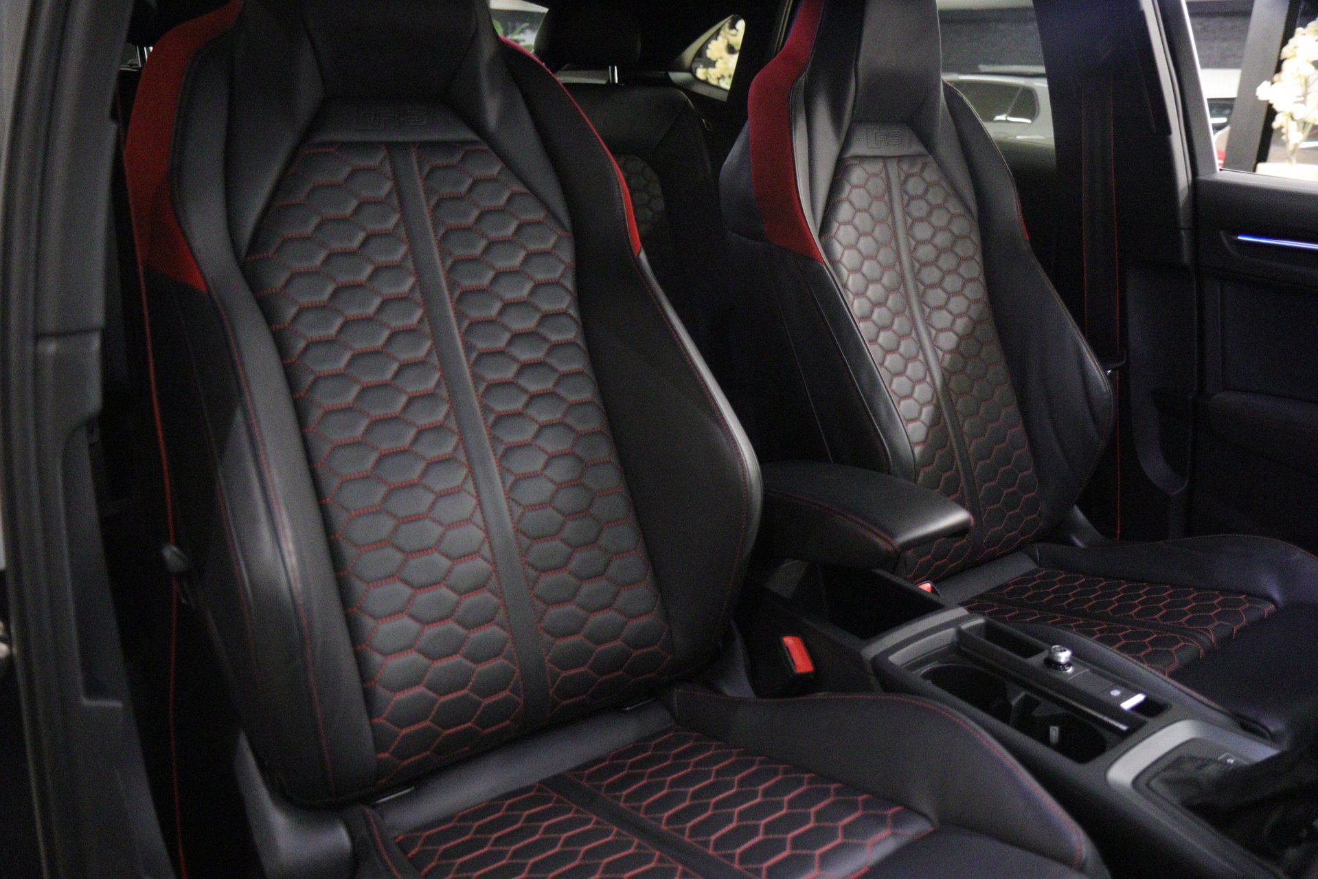 Foto van Audi RS Q3 Sportback