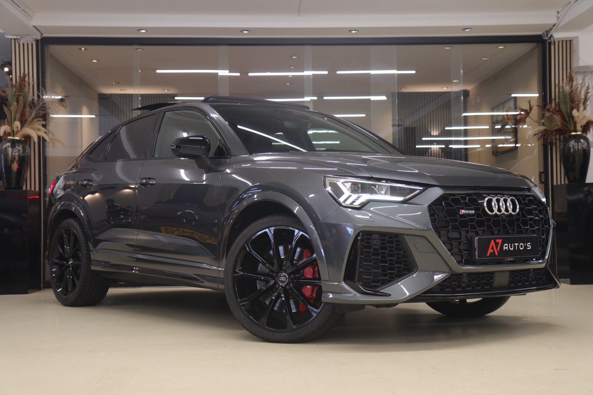 Foto van Audi RS Q3 Sportback