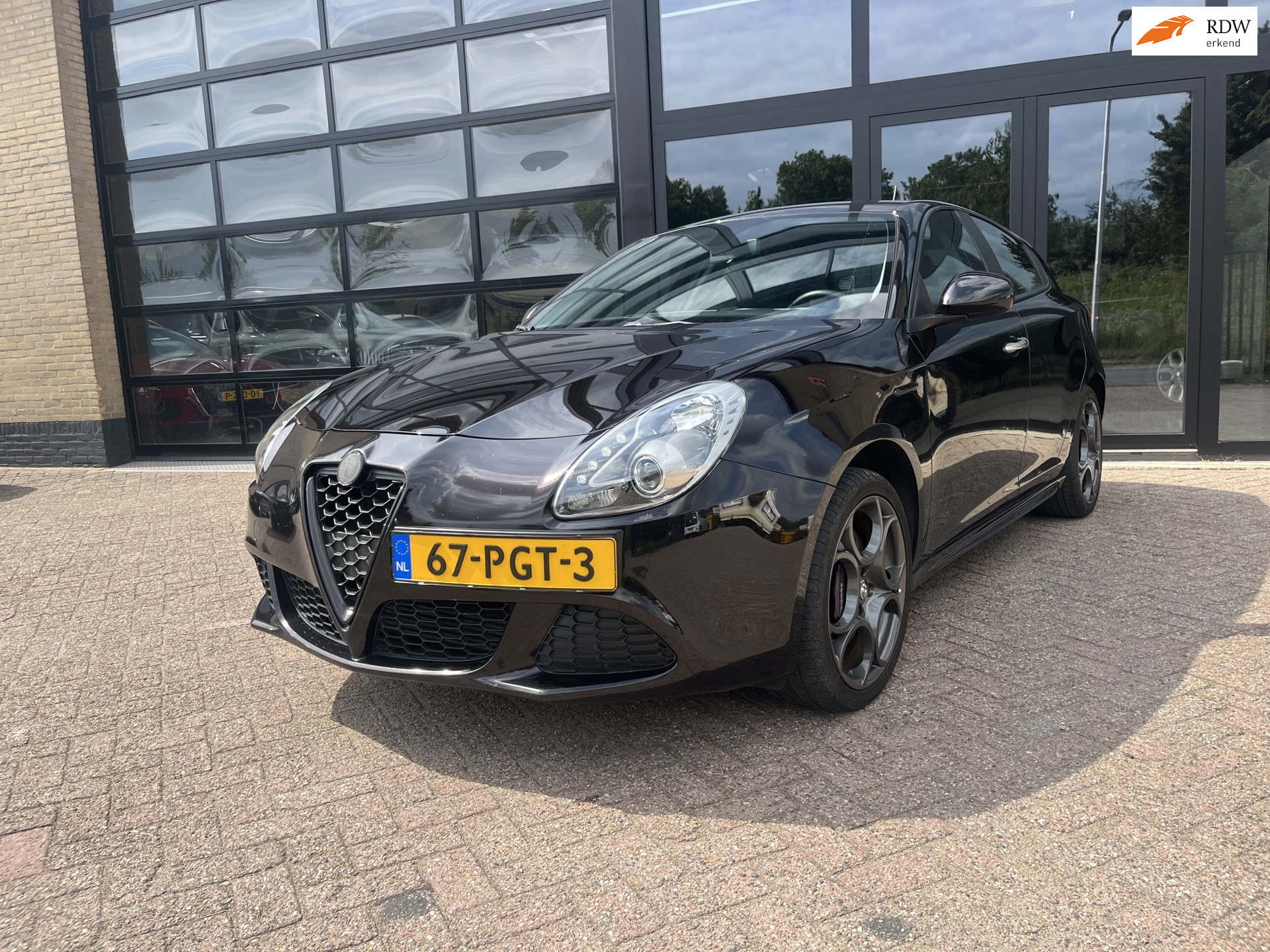 Alfa Romeo Alfa Giulietta 1.4 T Progression , 170 PK ! , Airco, Led 2011 - voorkant