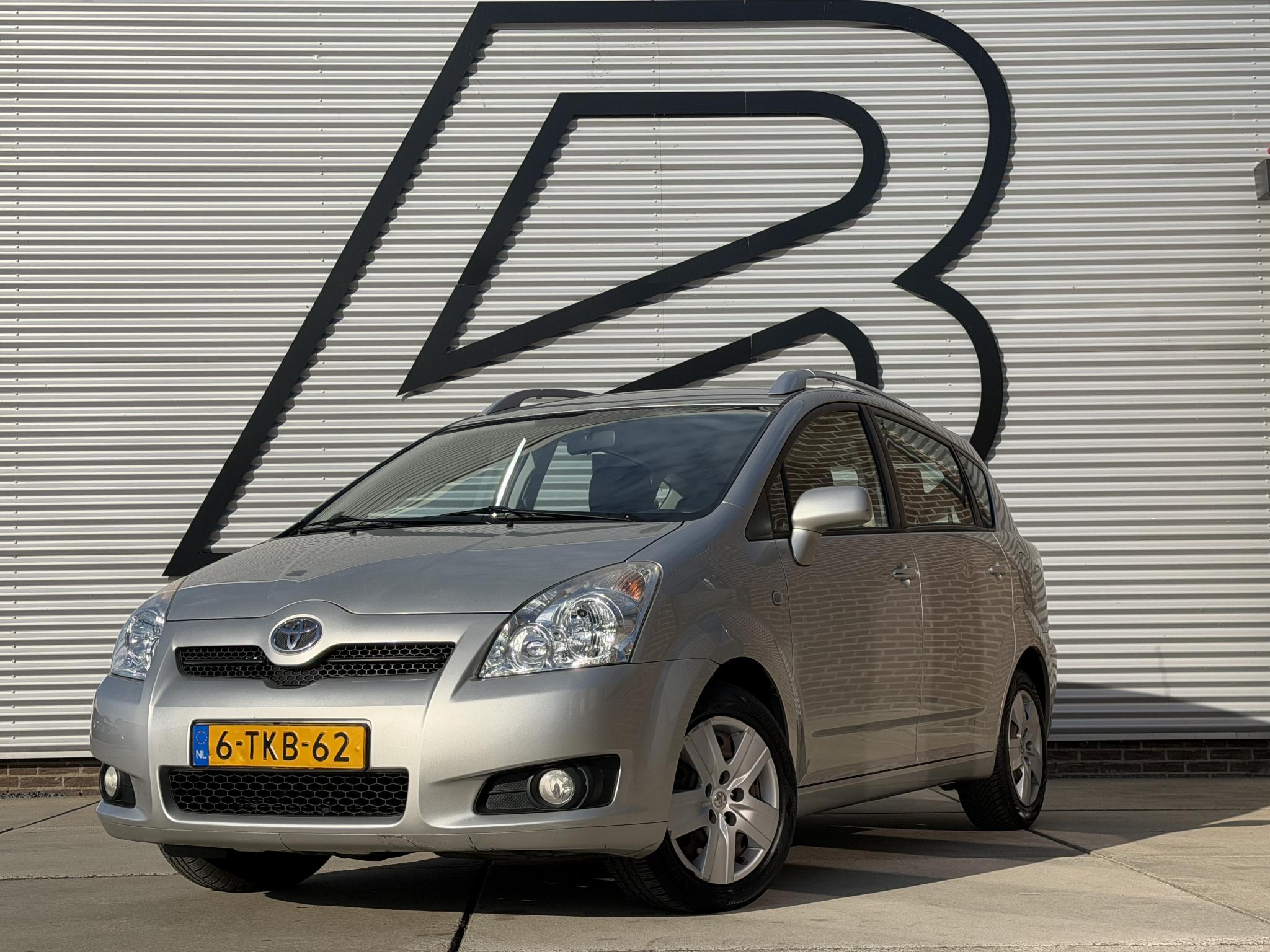 Toyota Toyota Corolla Verso 1.8 VVT-i Terra 7p. 2008 - voorkant