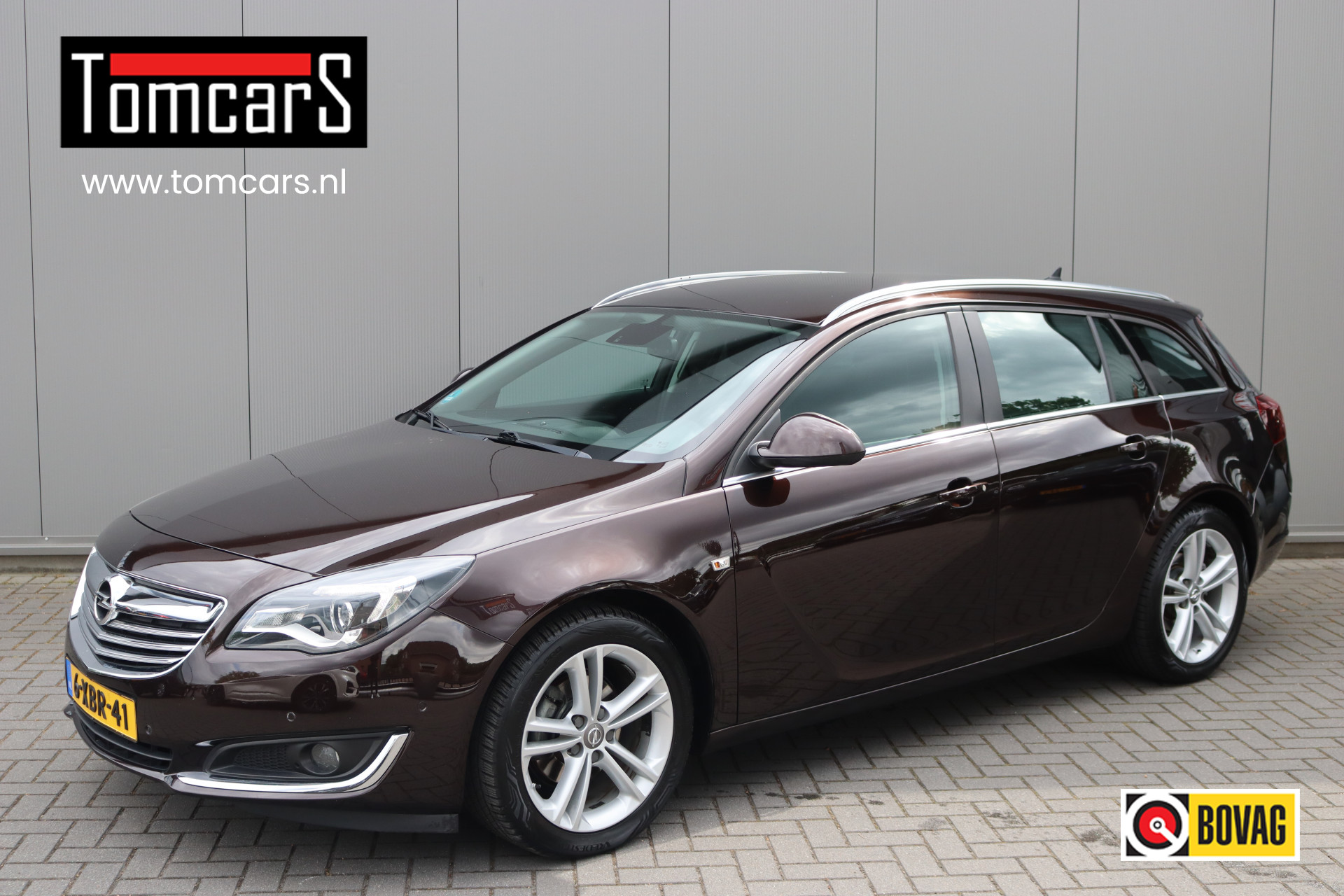 Opel Insignia Sports Tourer 1.4 T EcoFLEX Edition 2014 - voorkant