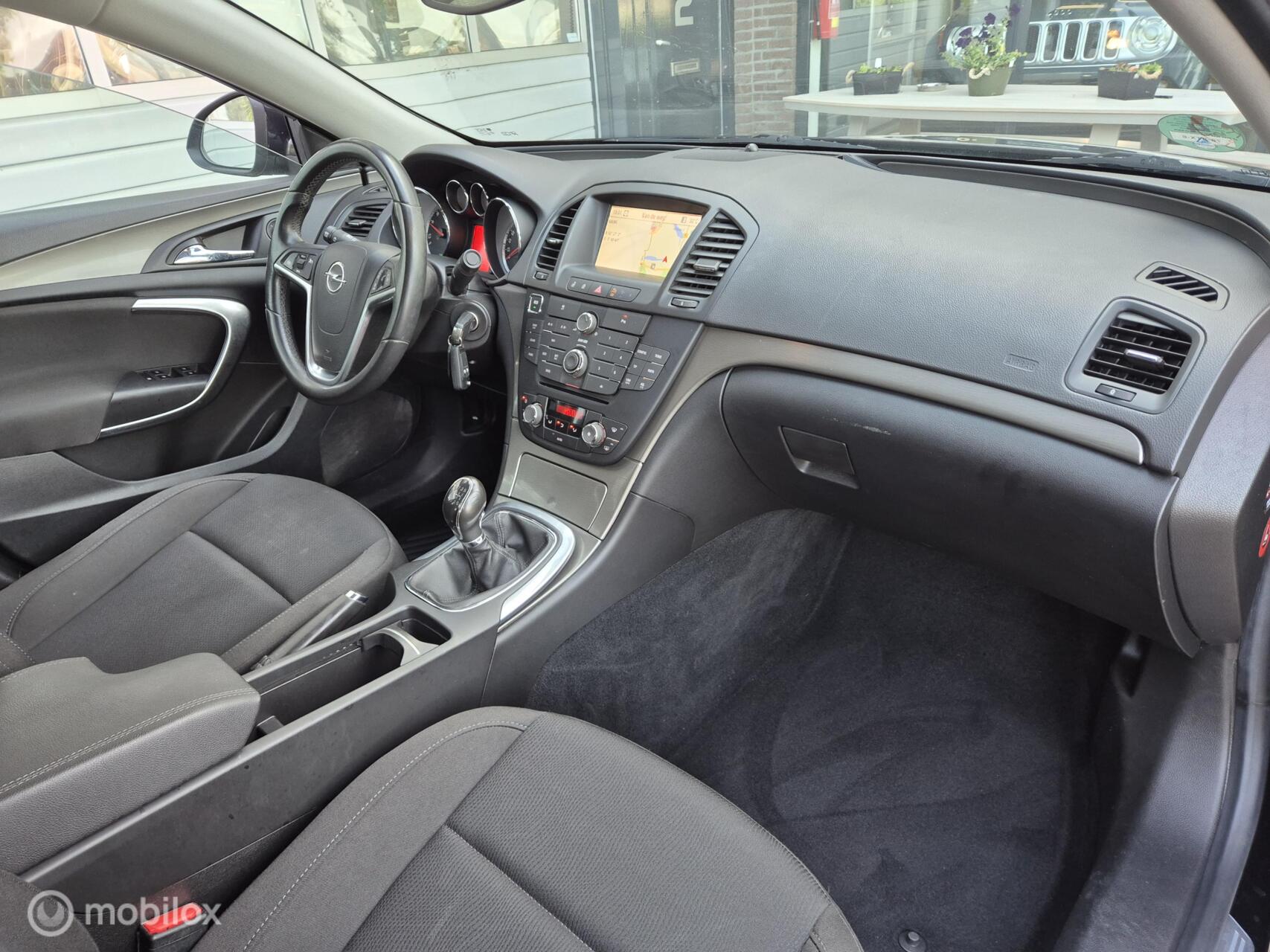 Foto van Opel Insignia Limousine HB