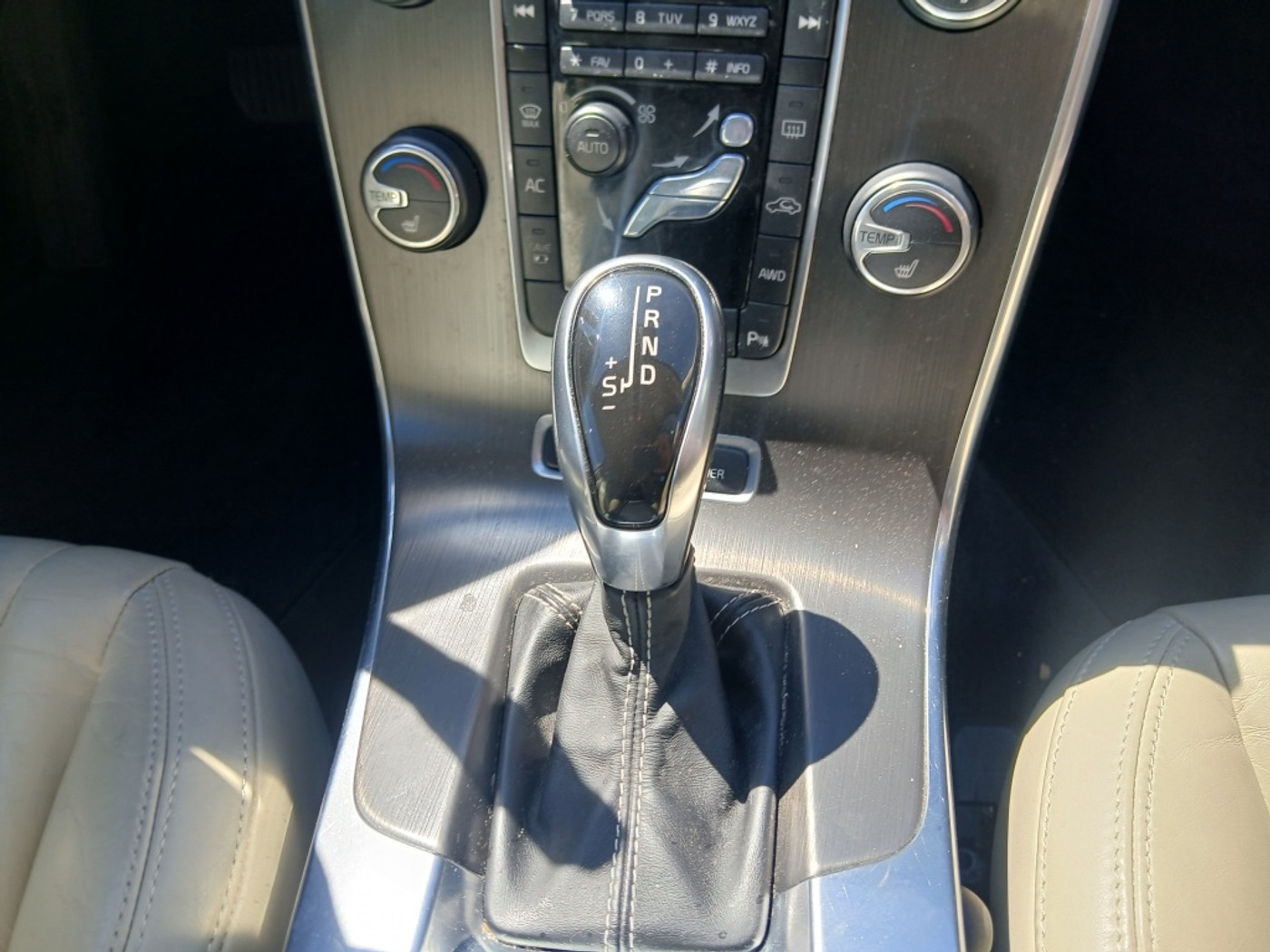 Foto van Volvo V60 Plug In Hybrid