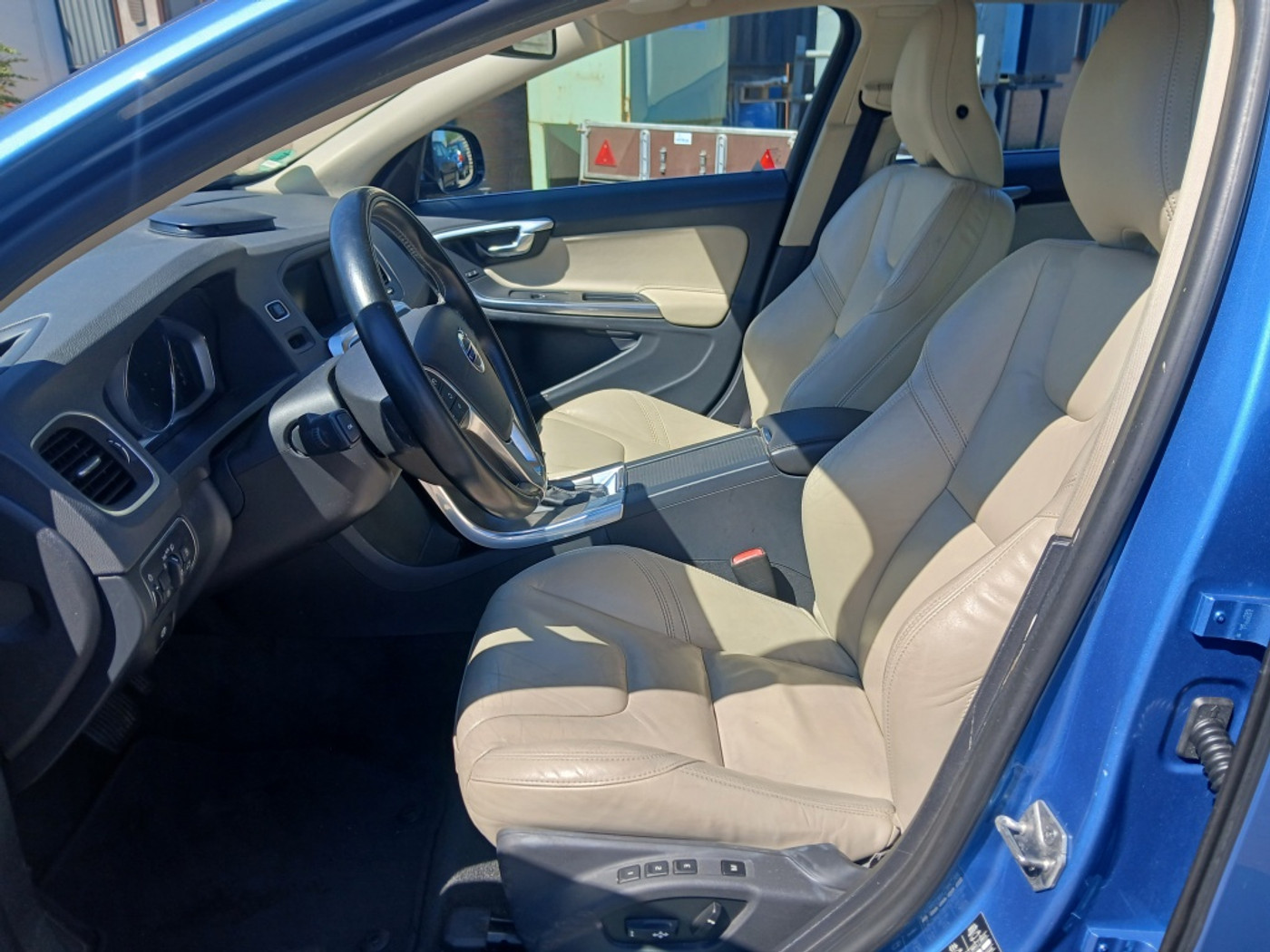 Foto van Volvo V60 Plug In Hybrid