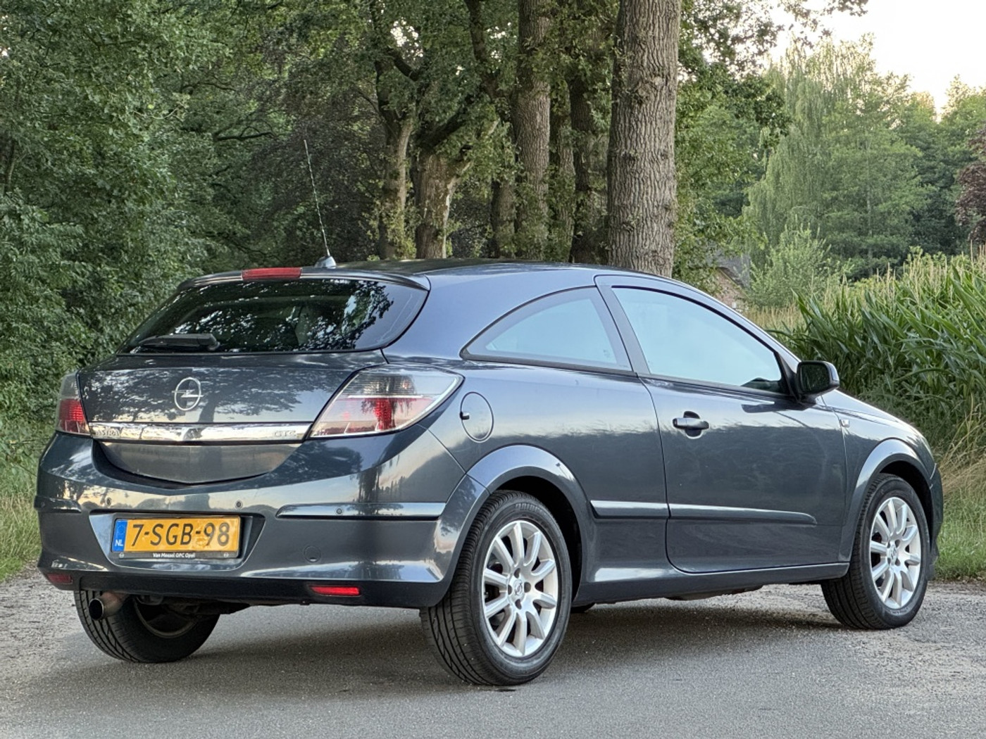 Foto van Opel Astra GTC