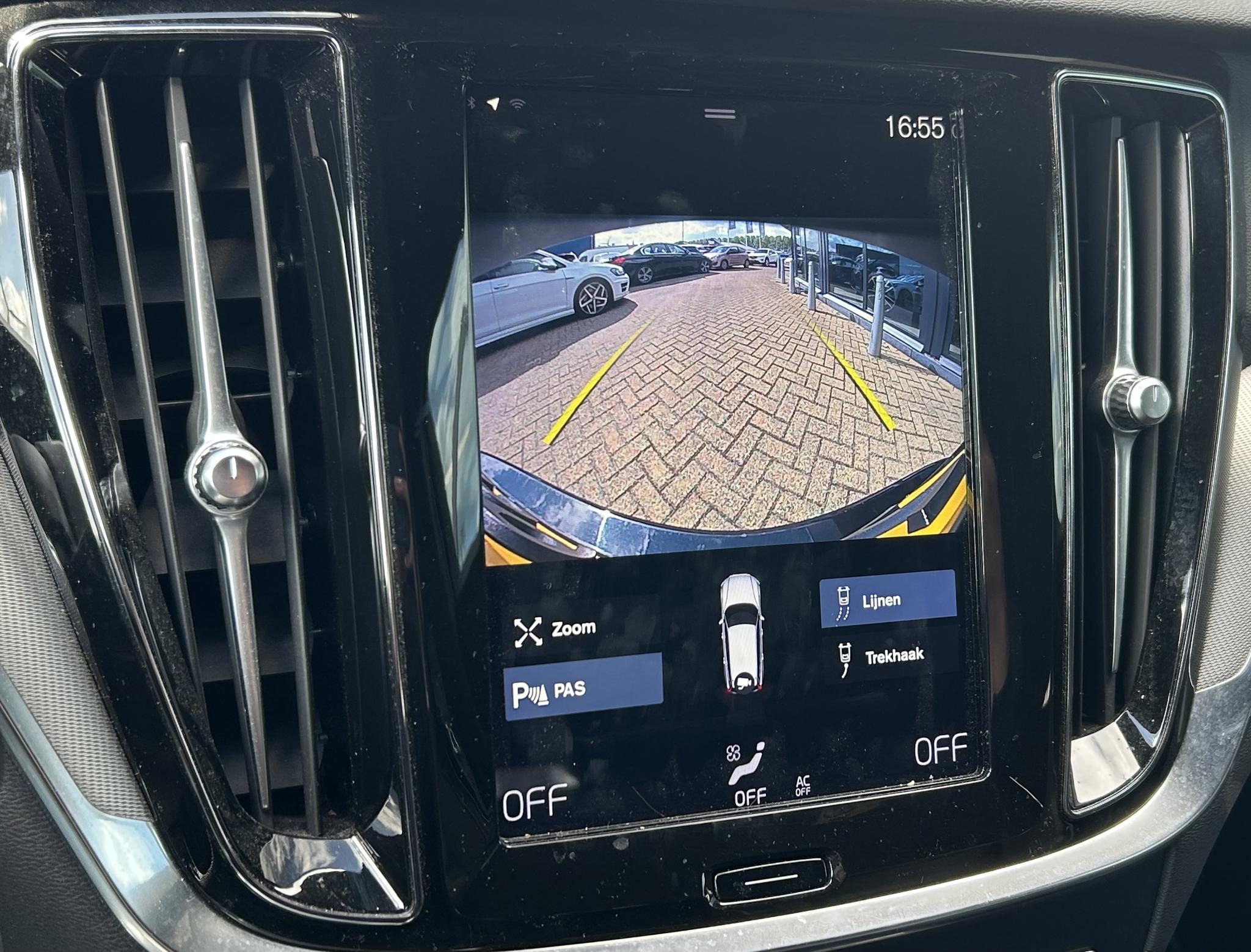 Foto van Volvo V60 T8 Twin Engine