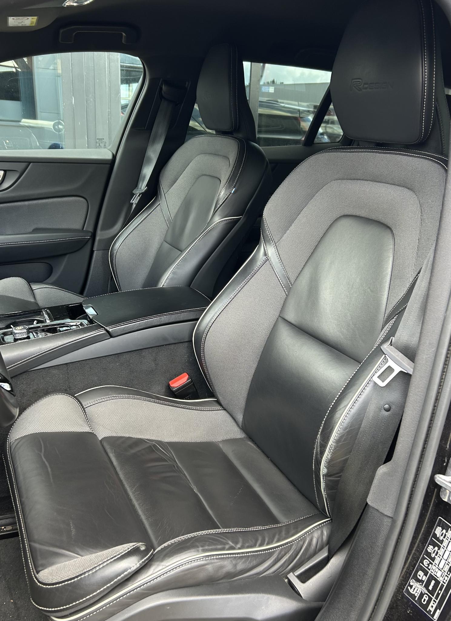 Foto van Volvo V60 T8 Twin Engine