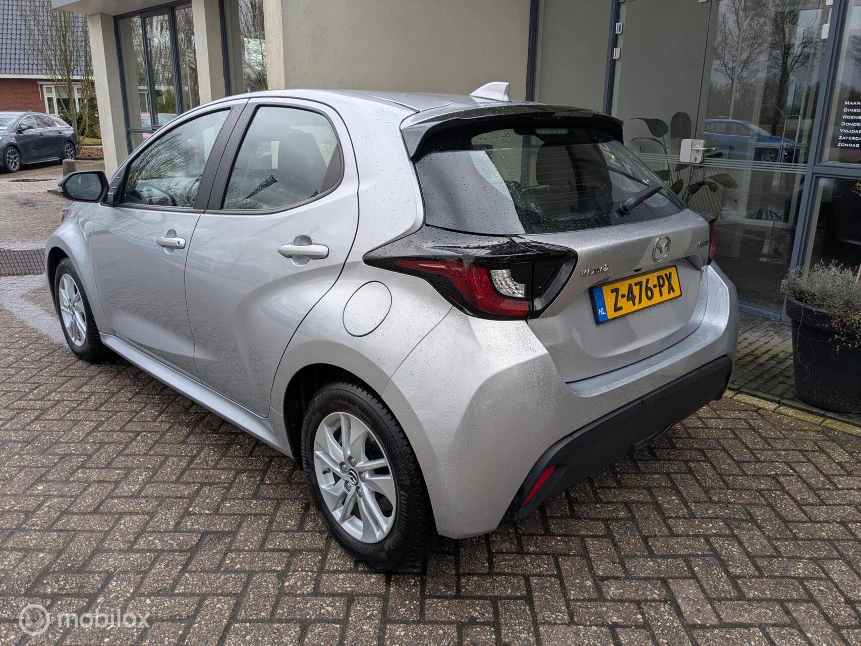 Foto van Mazda Mazda2 Hybrid