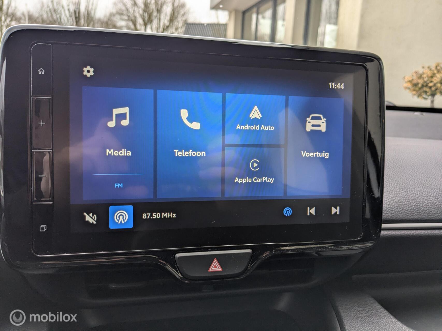 Foto van Mazda Mazda2 Hybrid