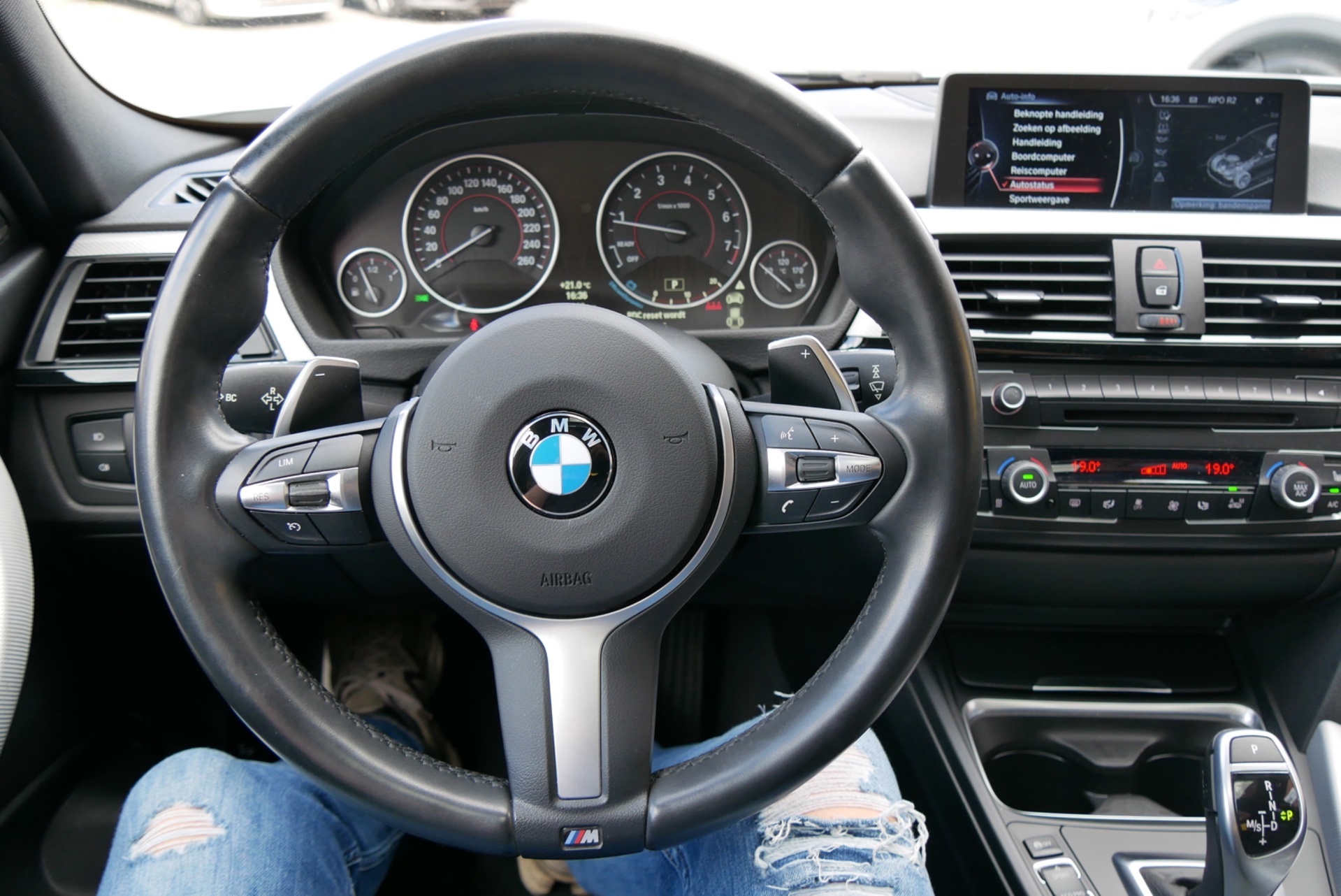 Foto van BMW 328i