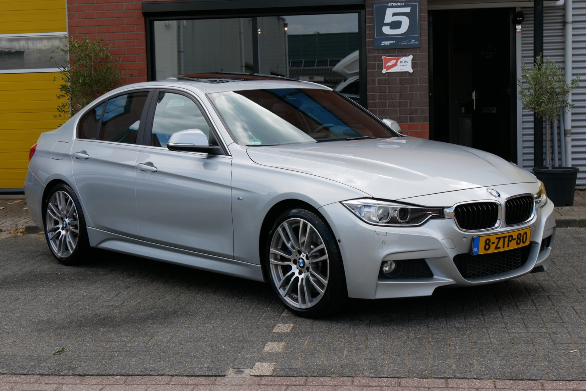 Foto van BMW 328i