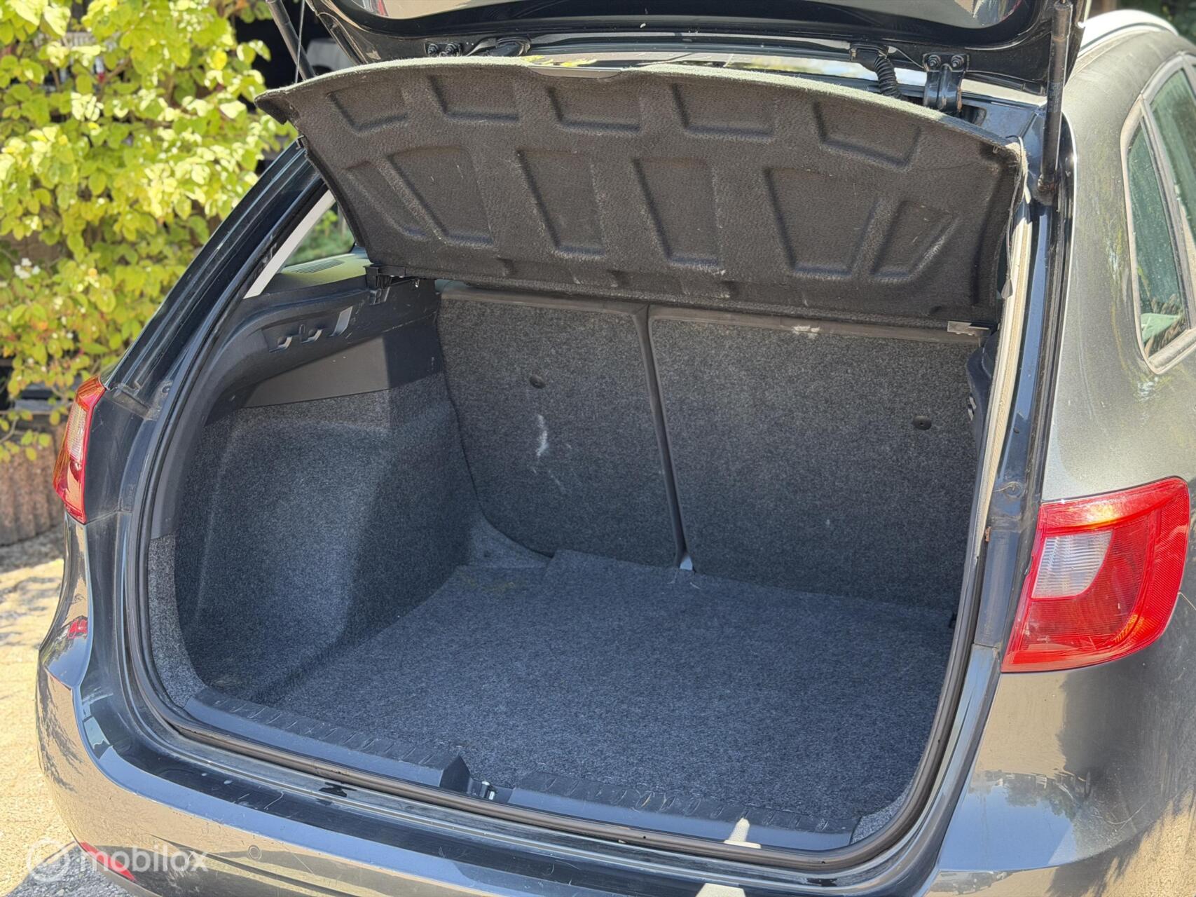 Foto van Seat Ibiza ST