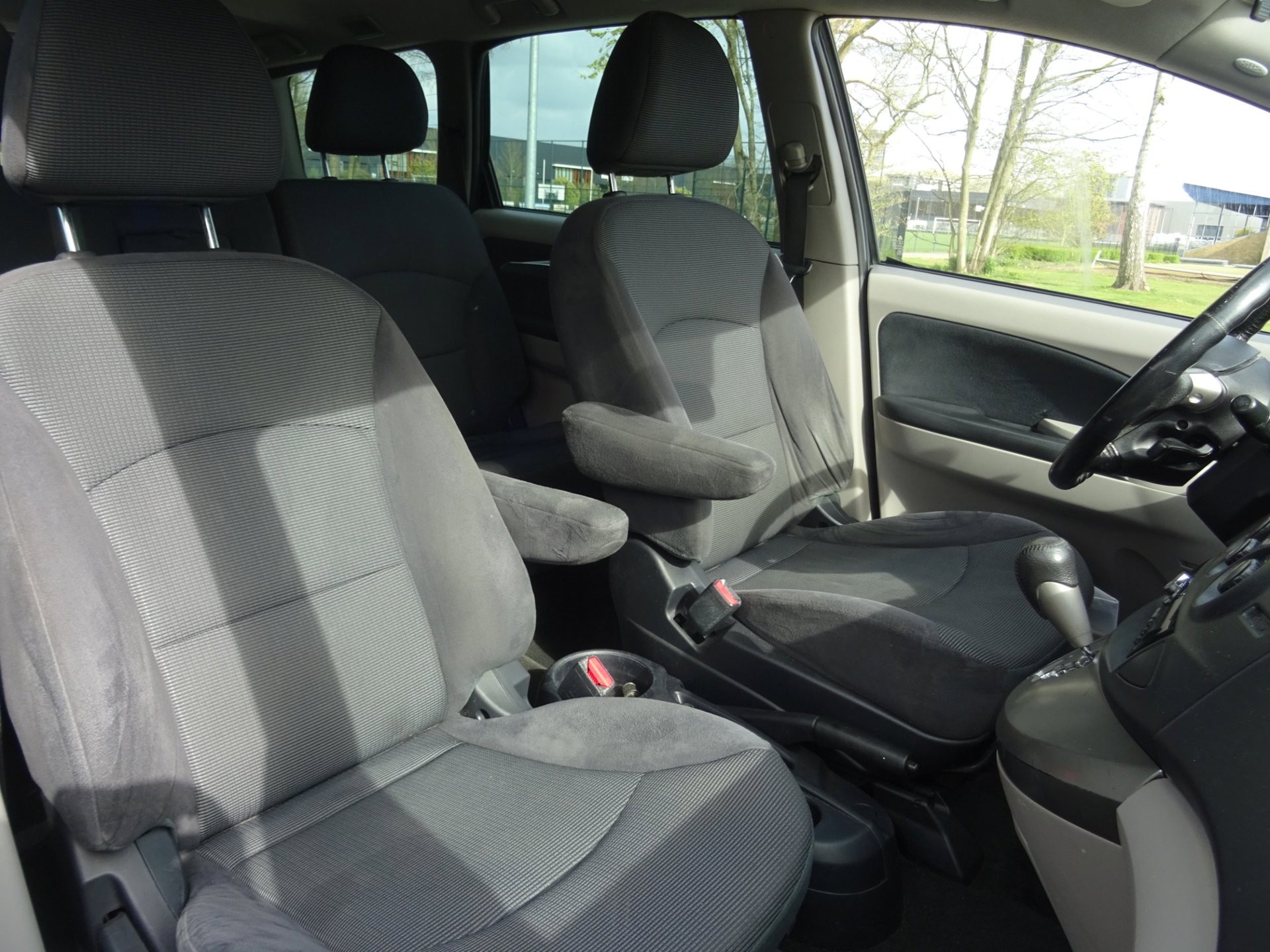 Foto van Mitsubishi Mitsubishi Grandis