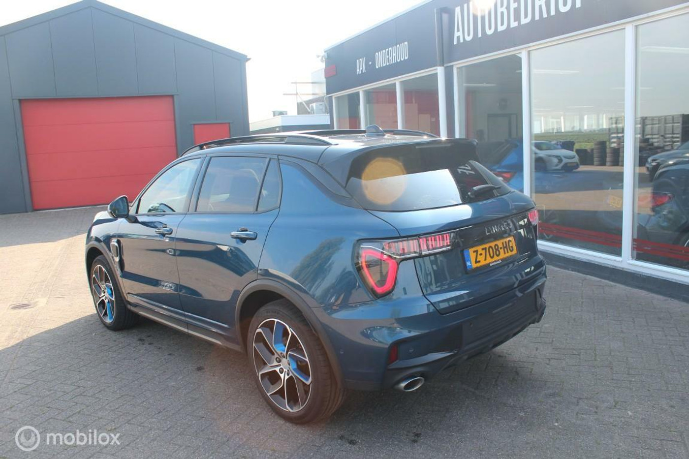 Foto van LYNK & Co 01