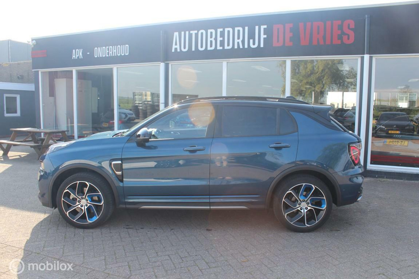 Foto van LYNK & Co 01
