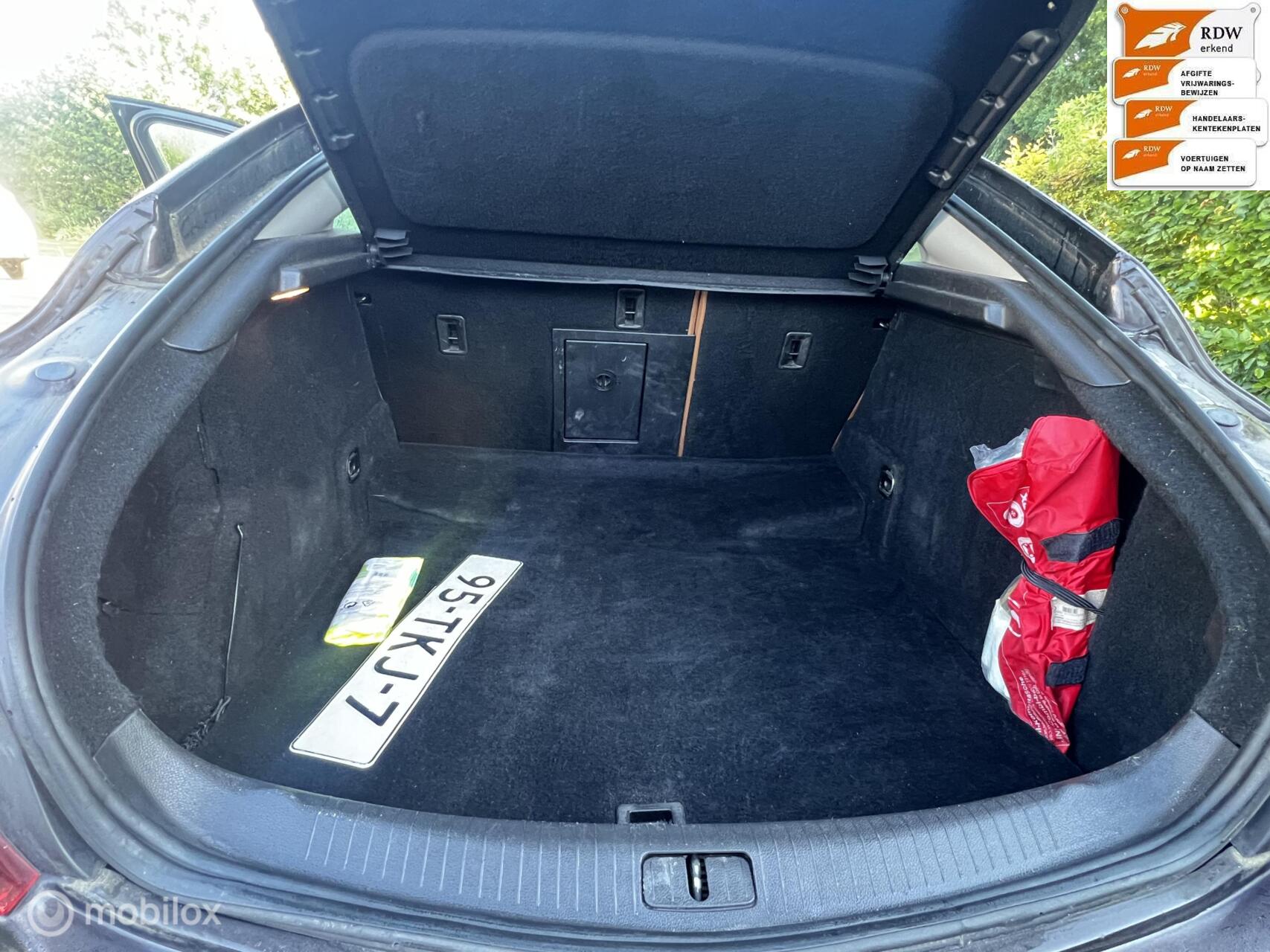 Foto van Opel Insignia Limousine HB