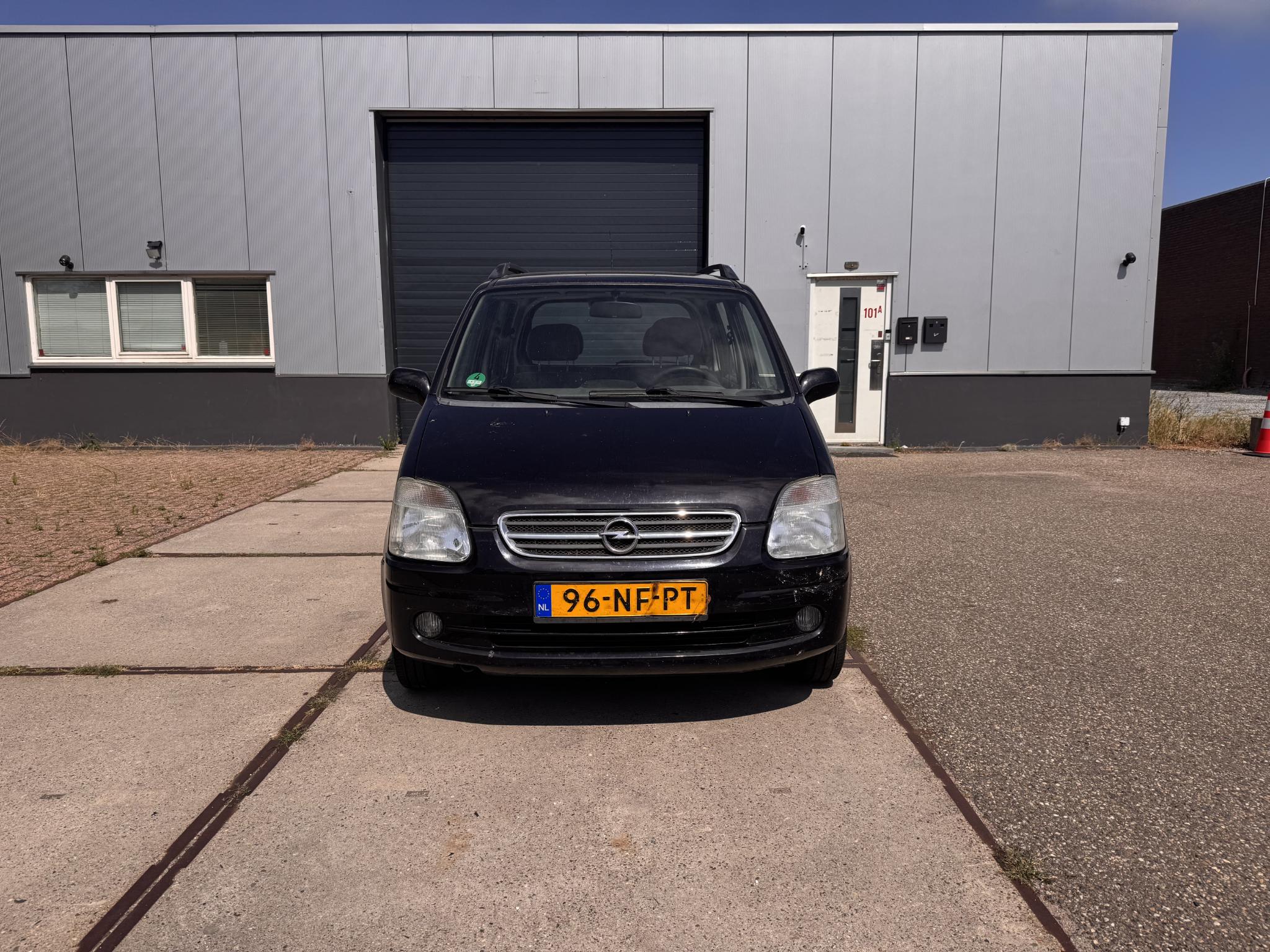 Foto van Opel Agila