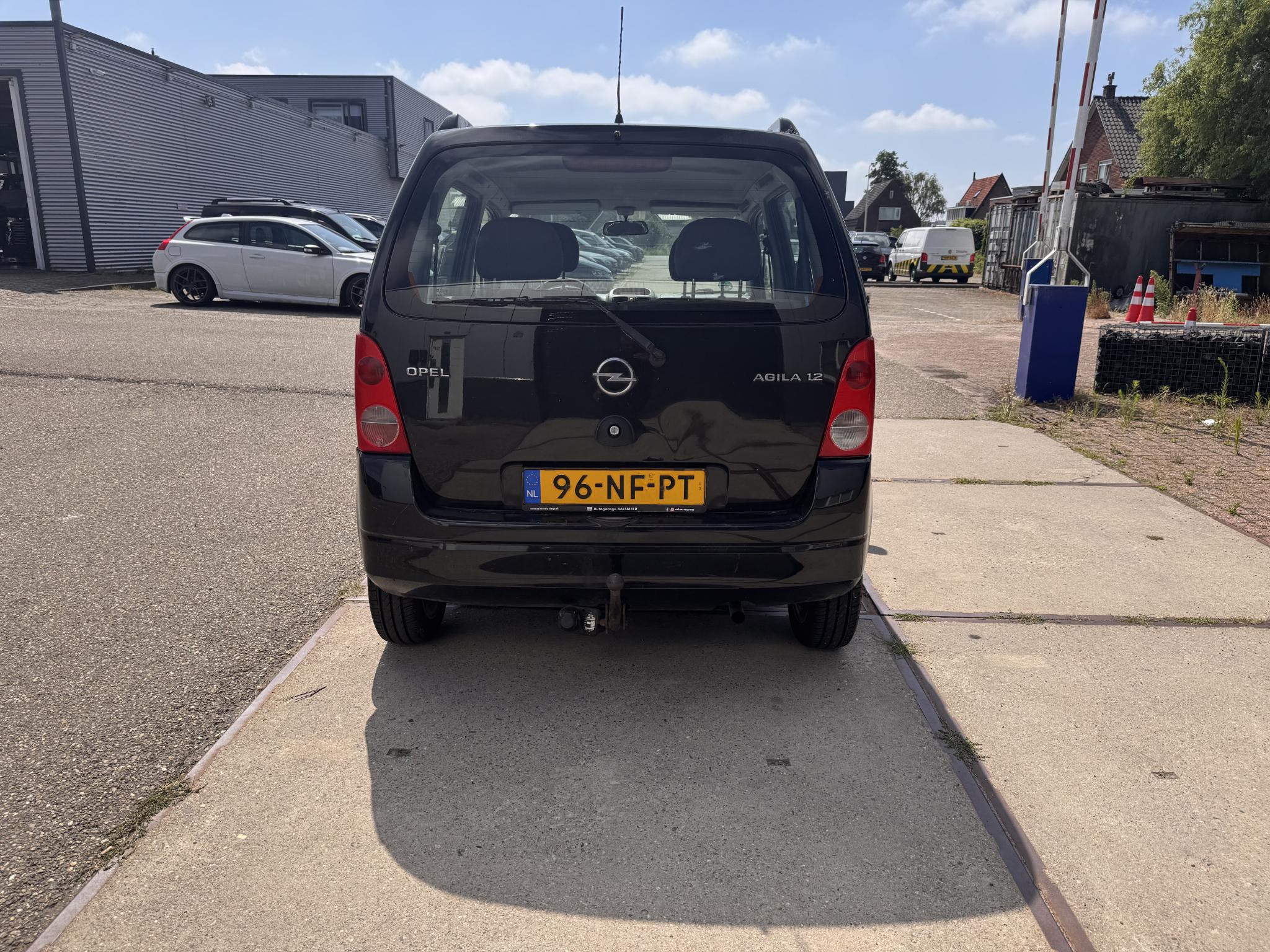 Foto van Opel Agila