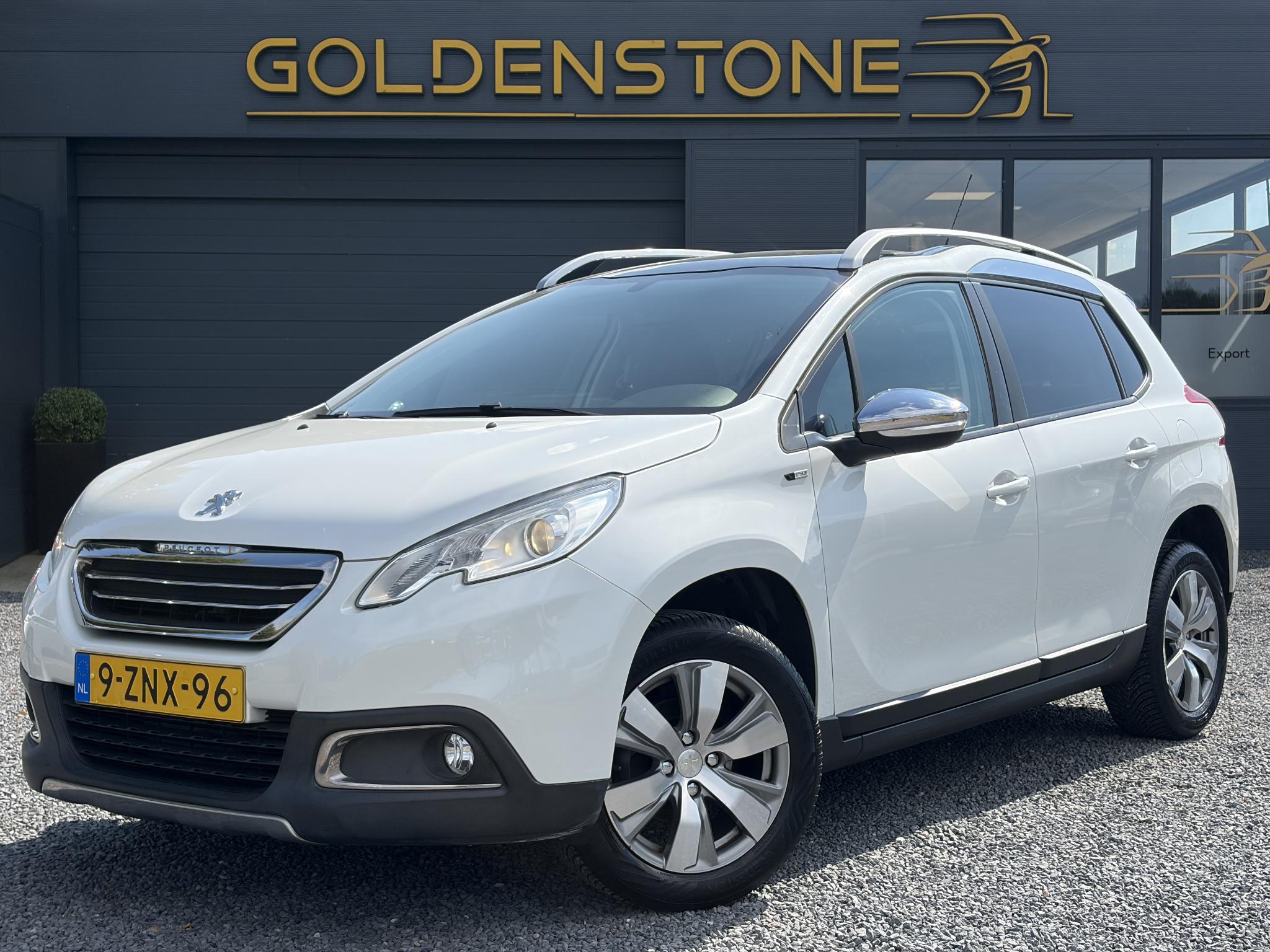 Peugeot 2008 1.2 PureTech Style 2015 - voorkant