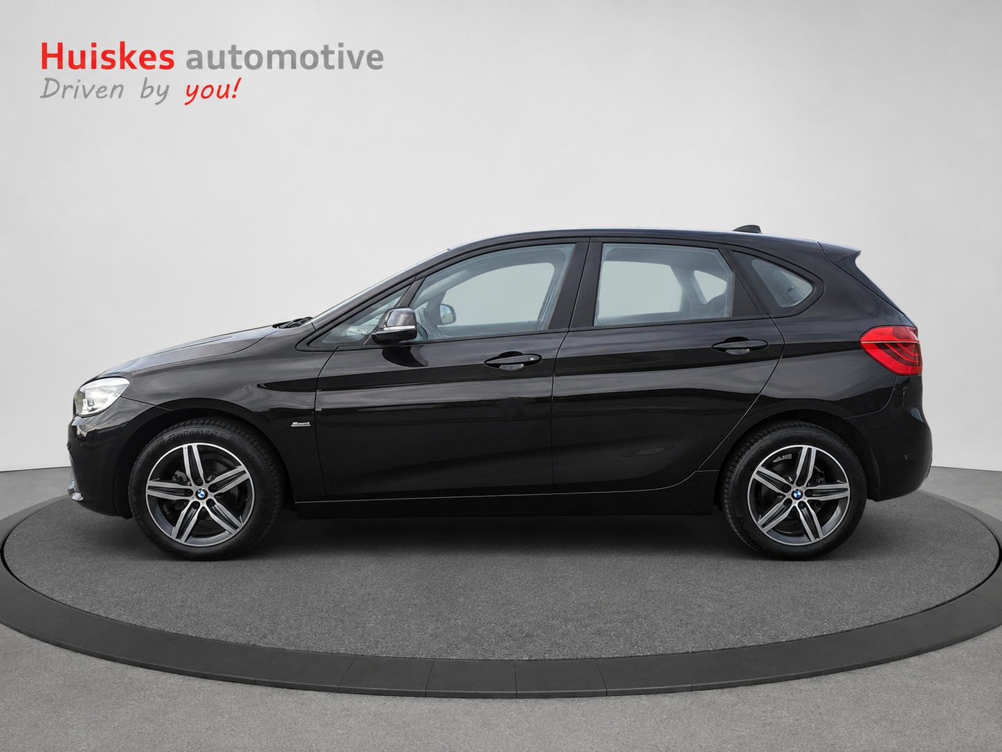 Foto van BMW 216i Active Tourer