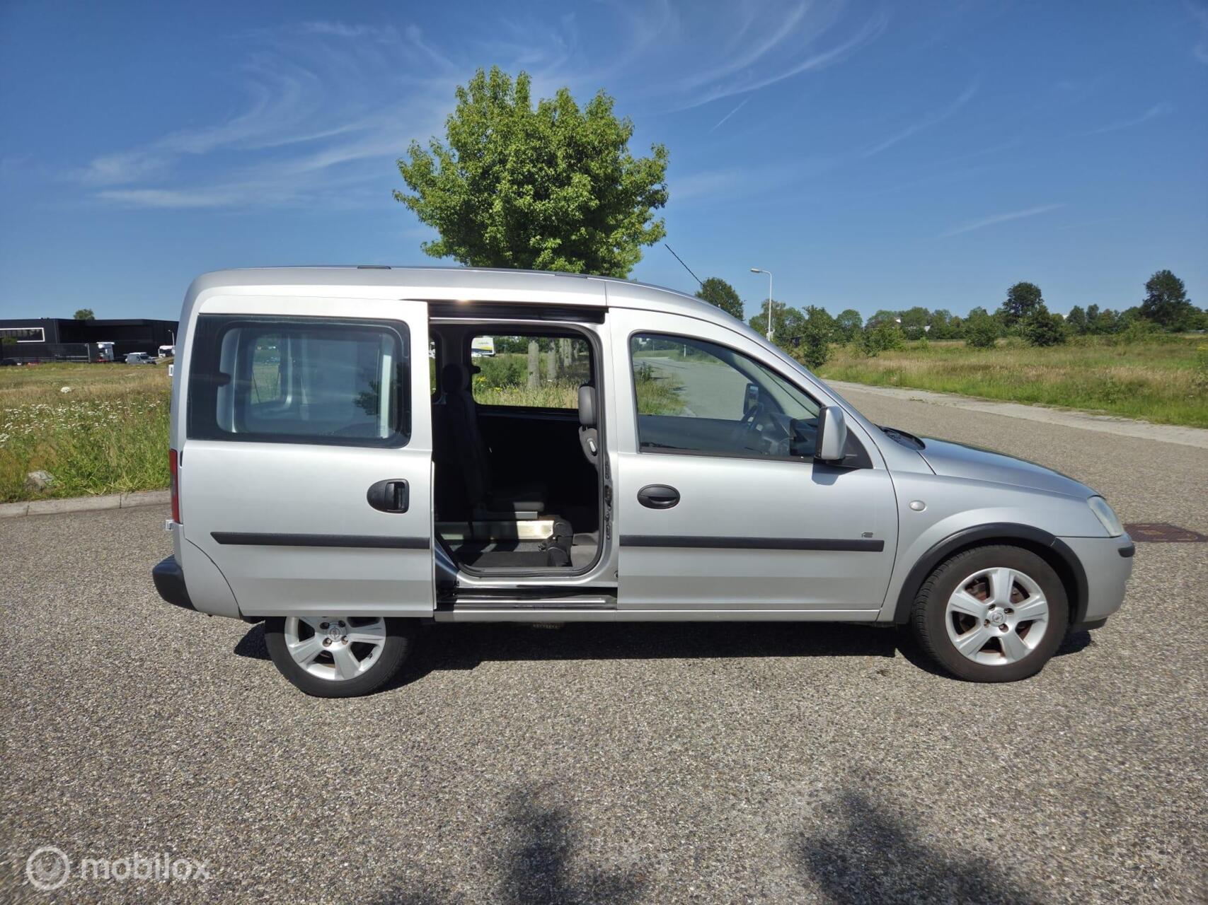 Foto van Opel Combo-c