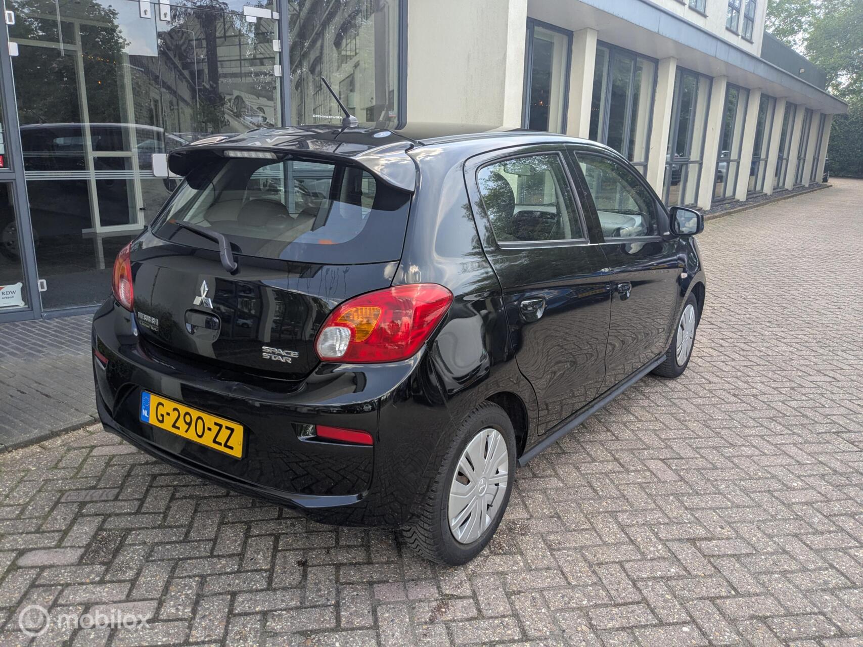 Foto van Mitsubishi Mitsubishi Space Star