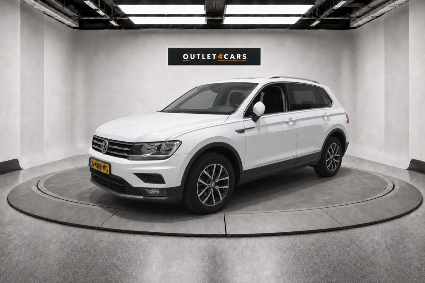 Volkswagen Tiguan 1.5 TSI CL. Bus. 7p. 2019 - voorkant