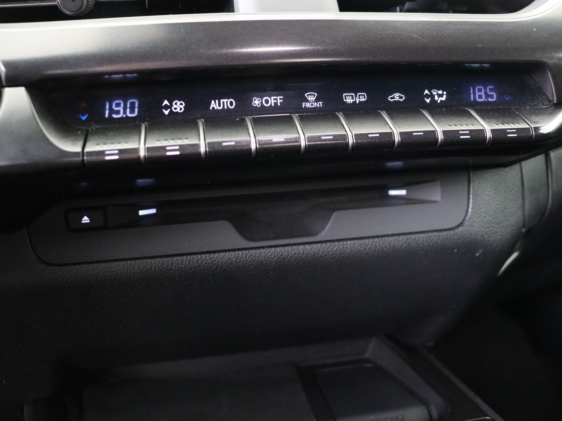 Foto van Lexus Lexus Ux250h