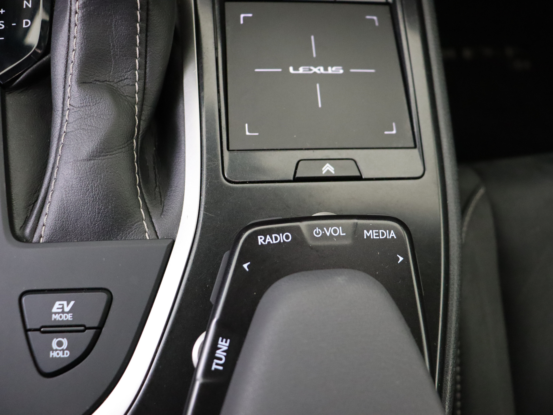Foto van Lexus Lexus Ux250h