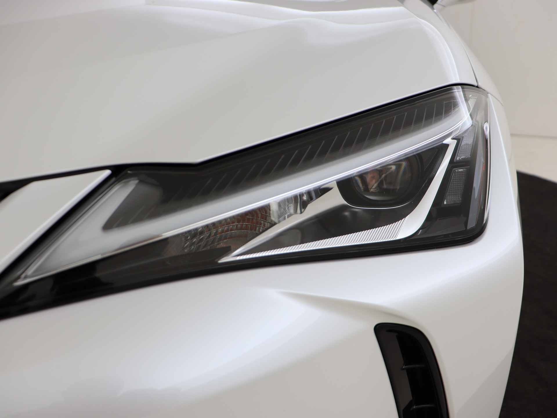 Foto van Lexus Lexus Ux250h