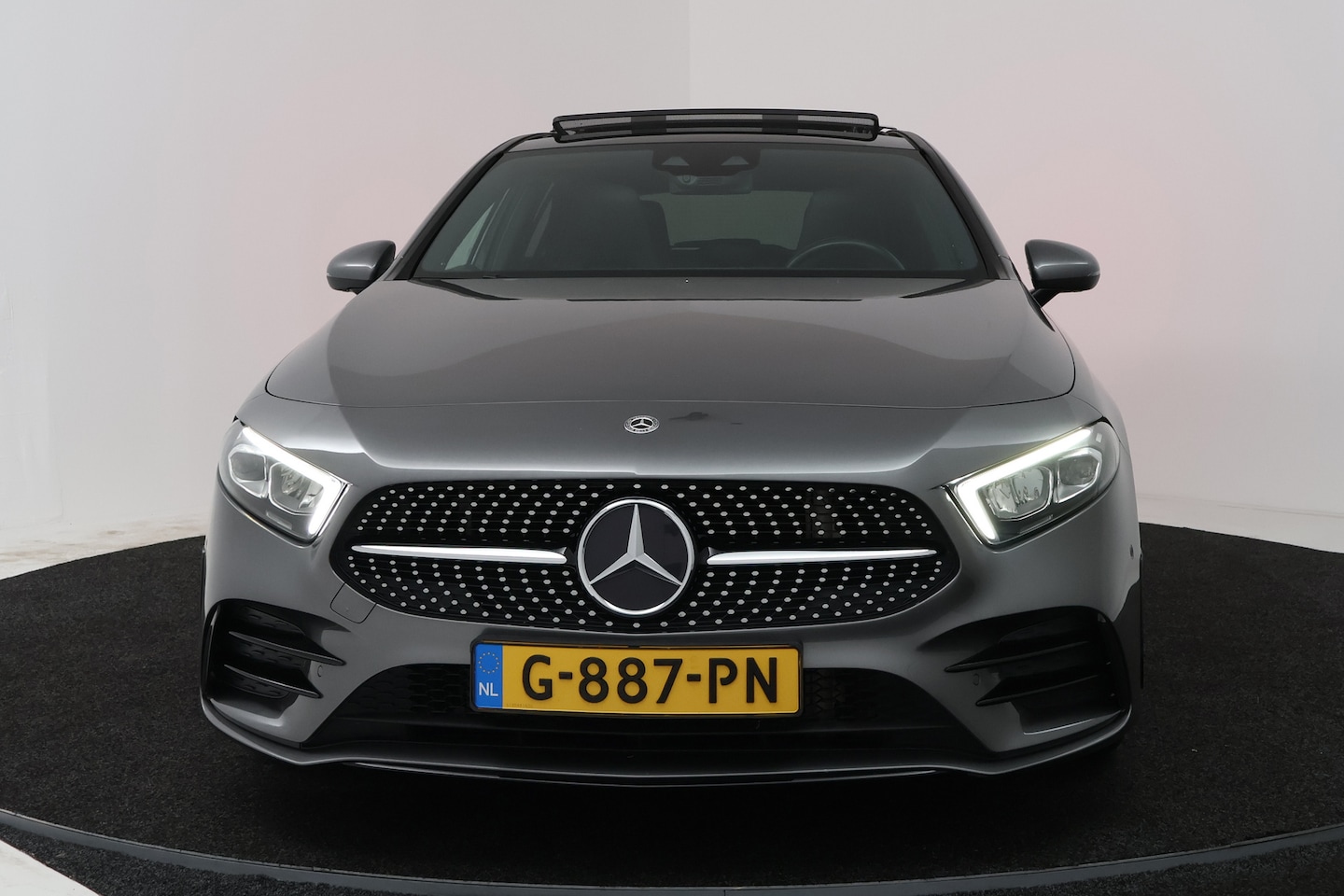 Foto van Mercedes-Benz A 180