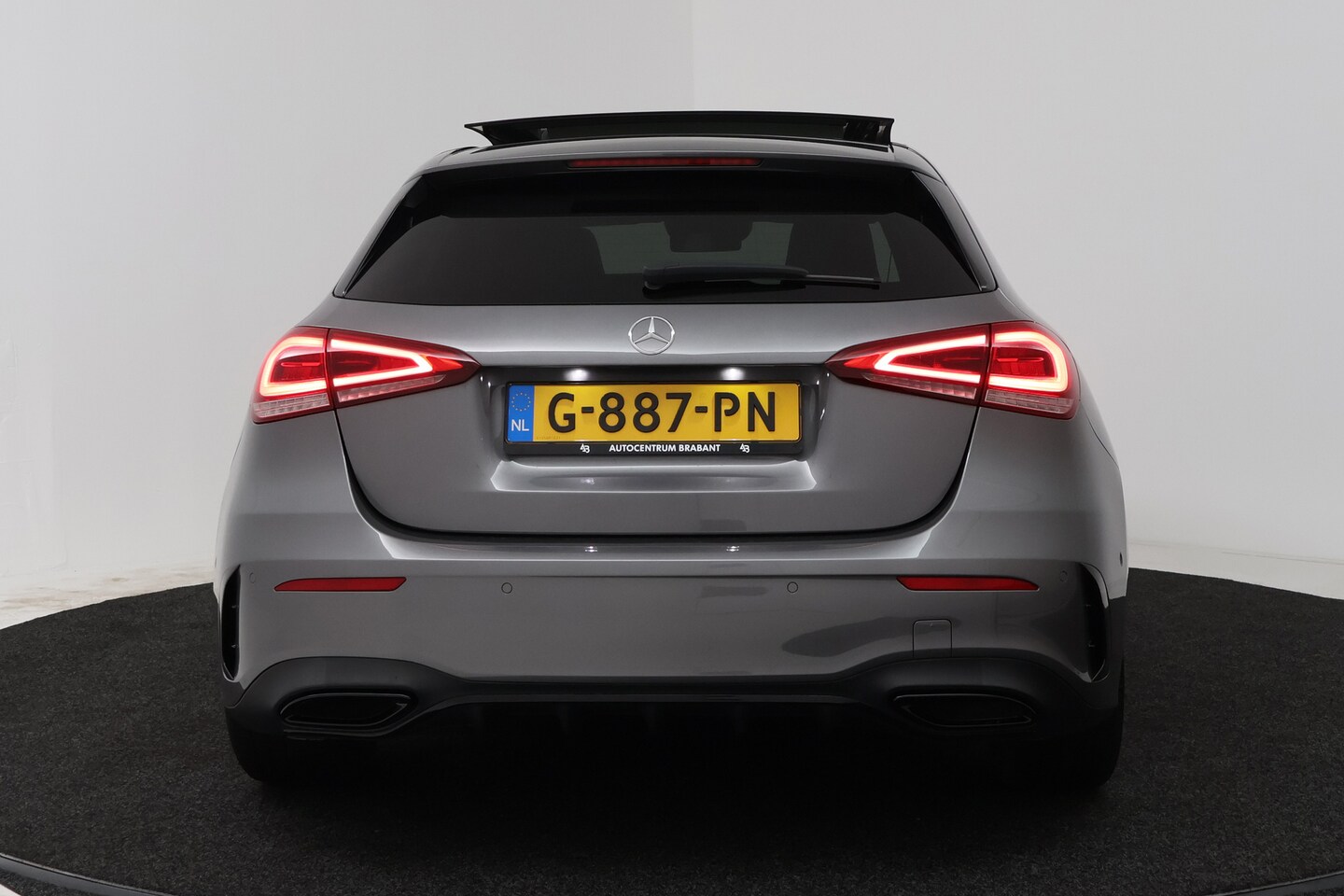 Foto van Mercedes-Benz A 180