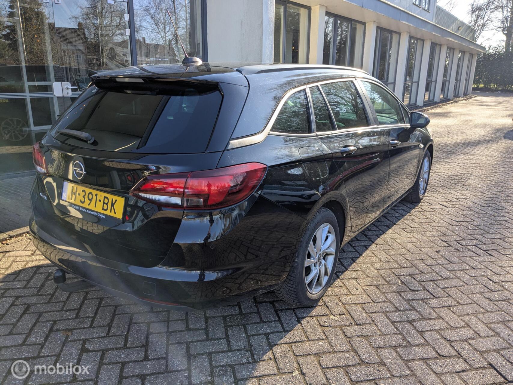 Foto van Opel Astra Sports Tourer