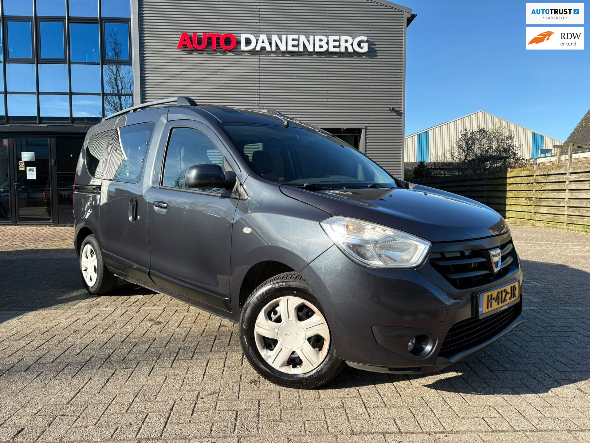 Dacia Dokker 1.2 TCe Ambiance NIEUWE APK 2013 - voorkant