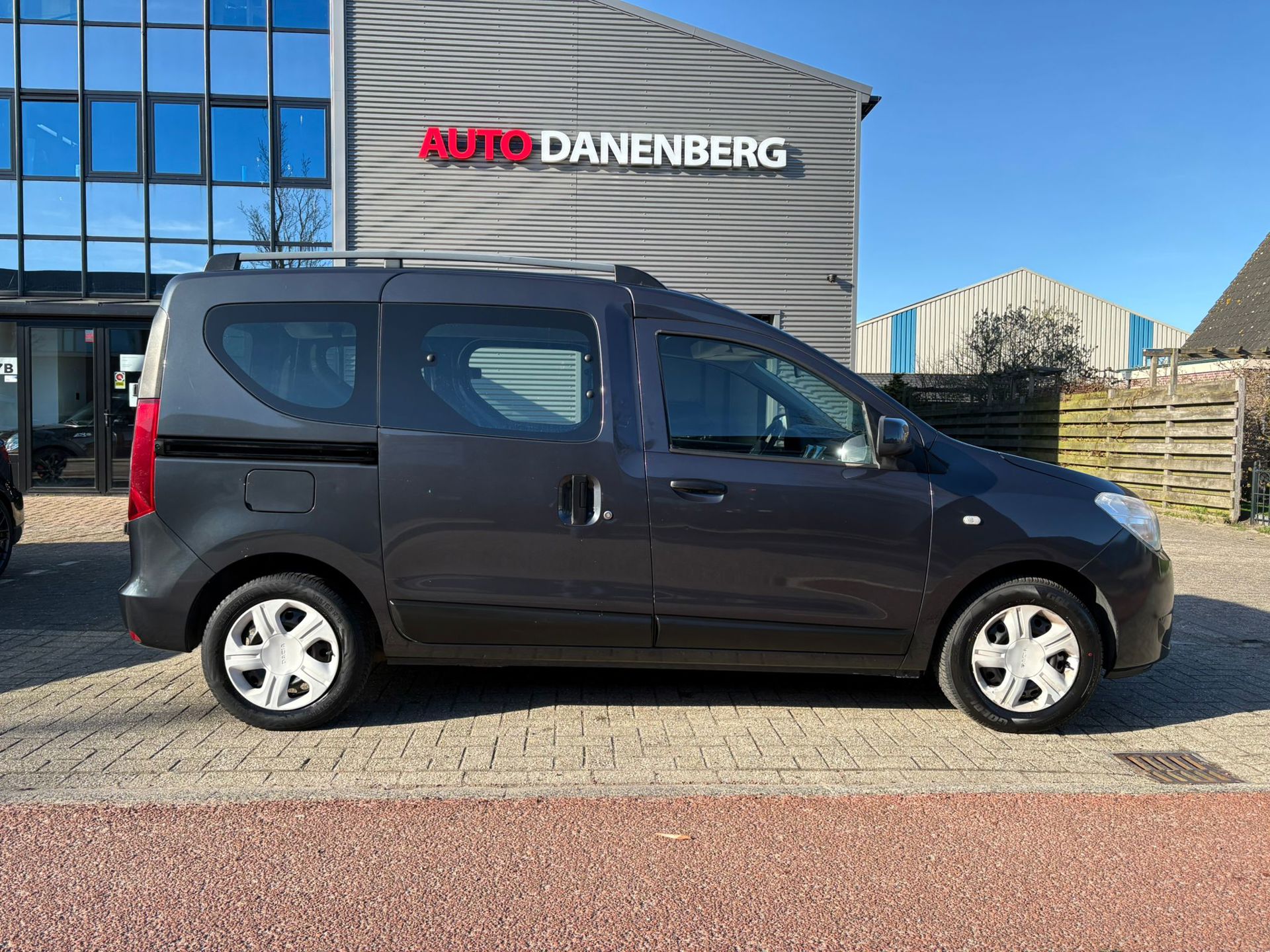 Foto van Dacia Dokker