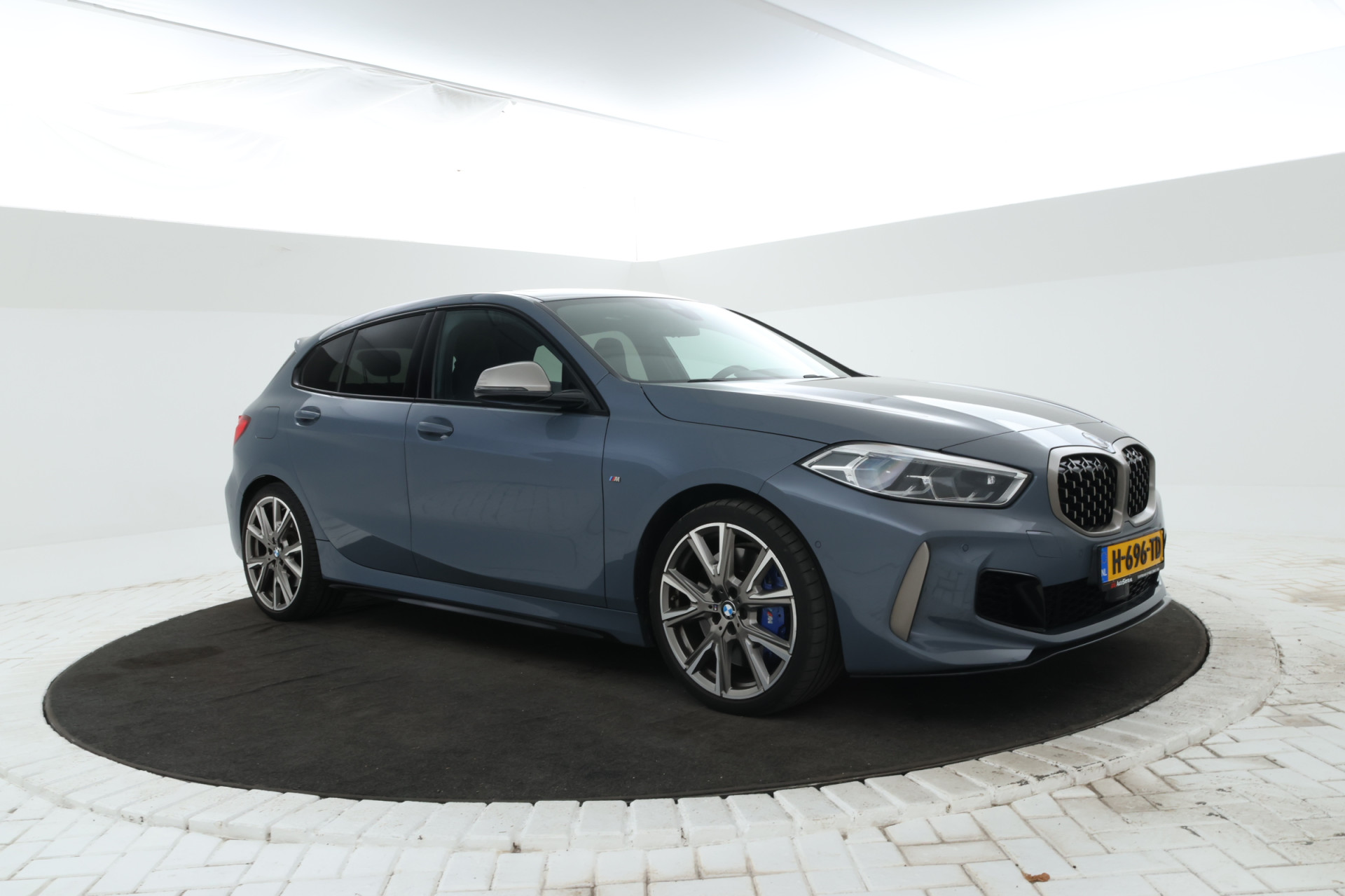 Foto van BMW M135i xDrive