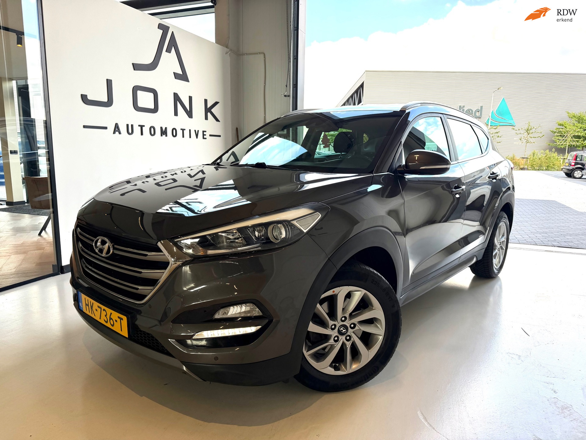 Hyundai Tucson 1.7 CRDi Comfort 2015 - voorkant