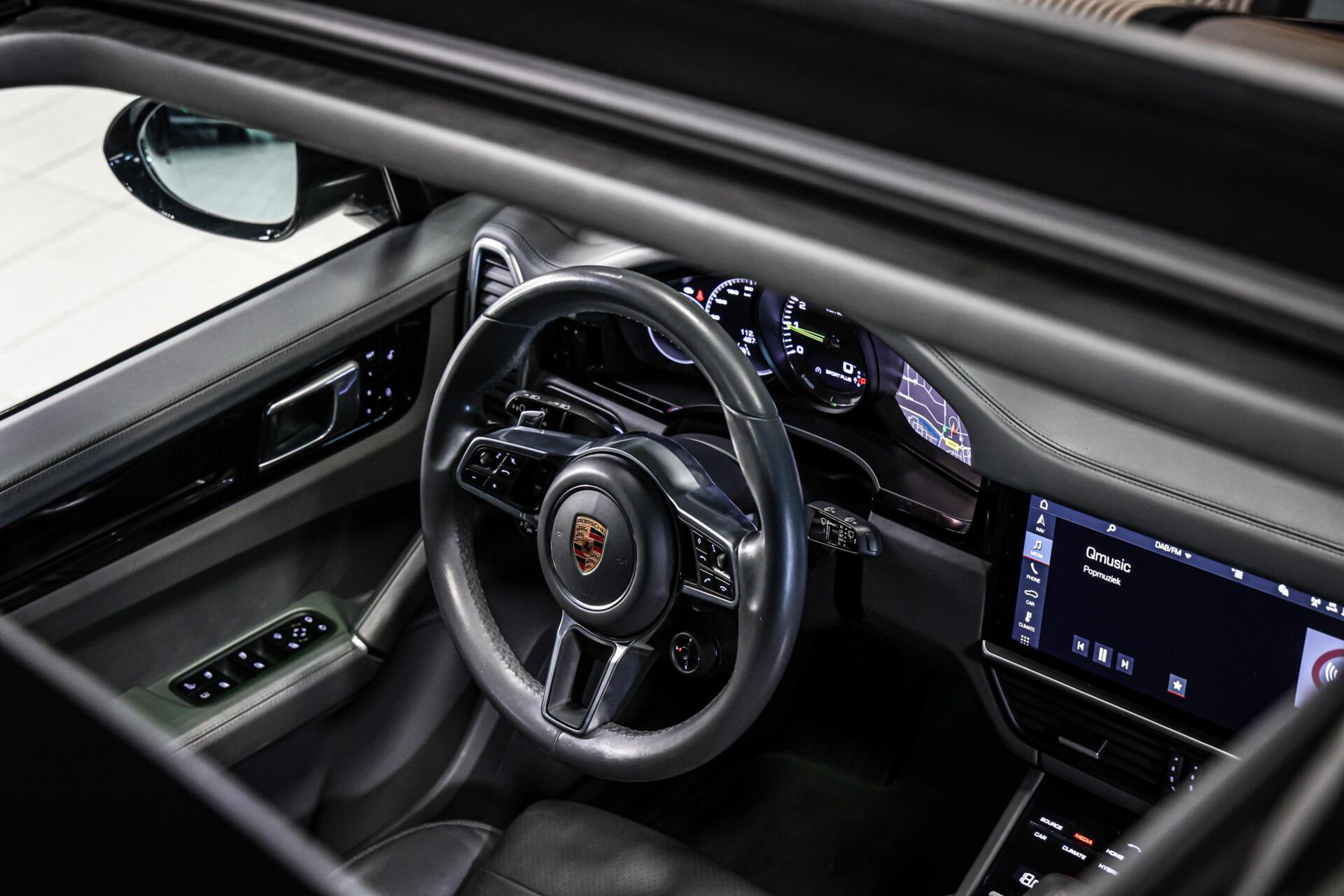 Foto van Porsche Cayenne E-hybrid