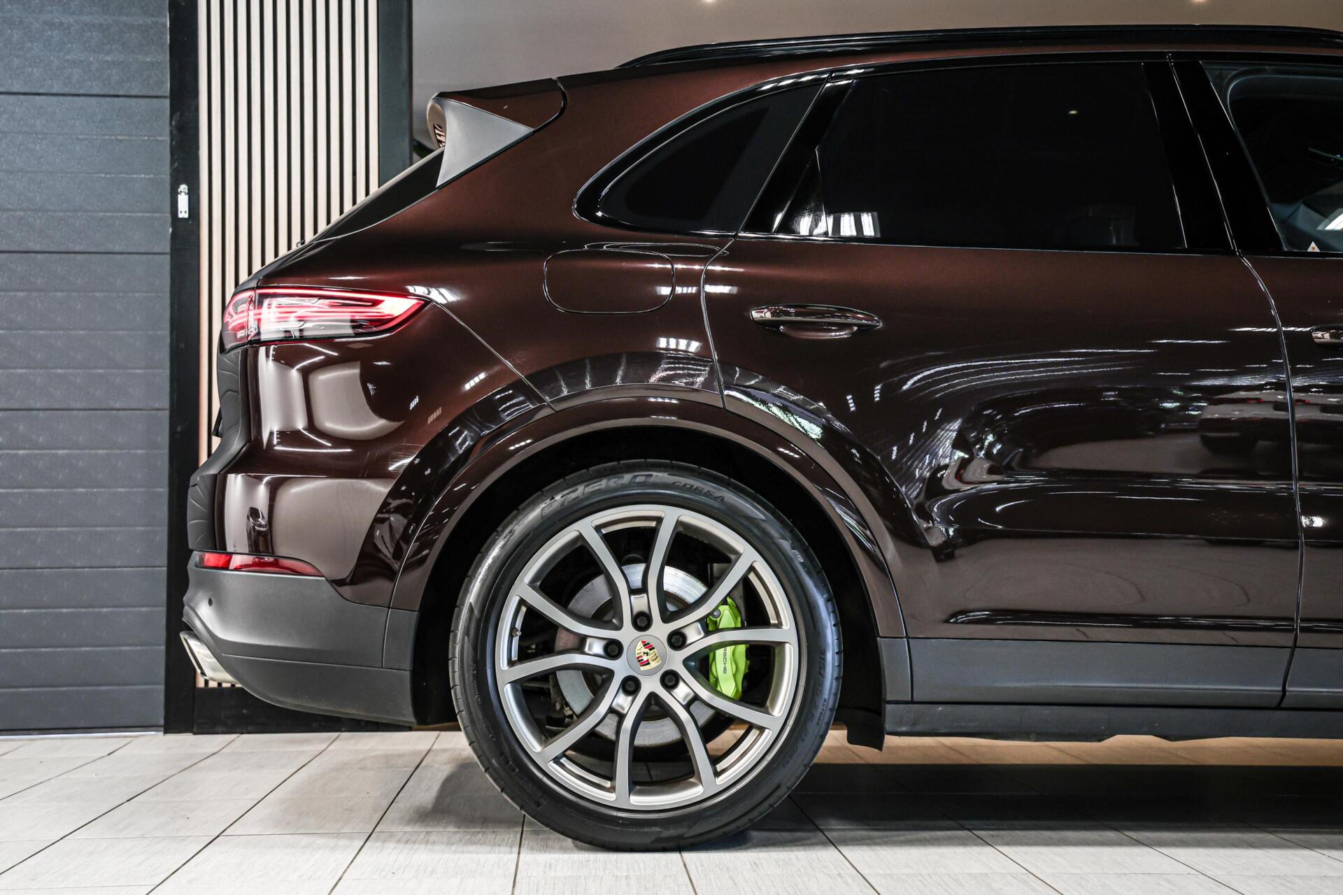 Foto van Porsche Cayenne E-hybrid