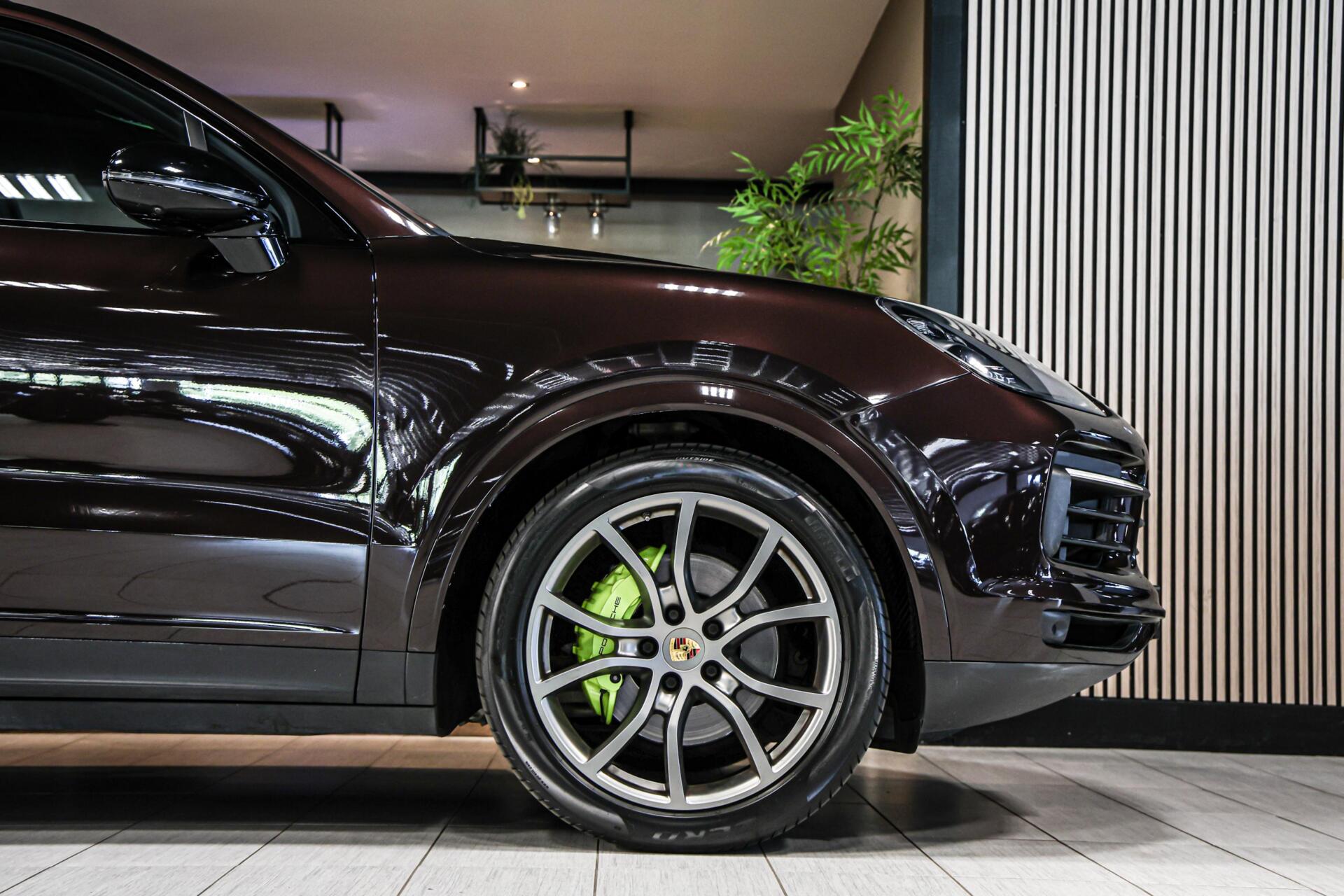 Foto van Porsche Cayenne E-hybrid
