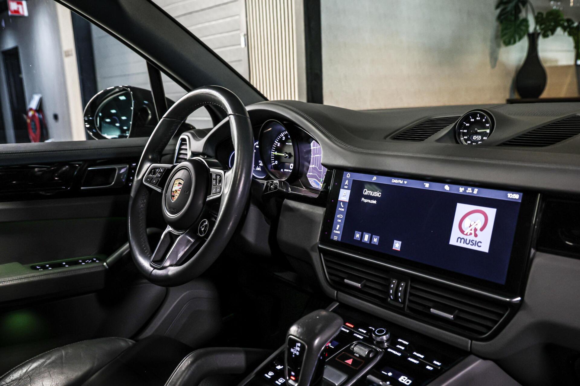 Foto van Porsche Cayenne E-hybrid