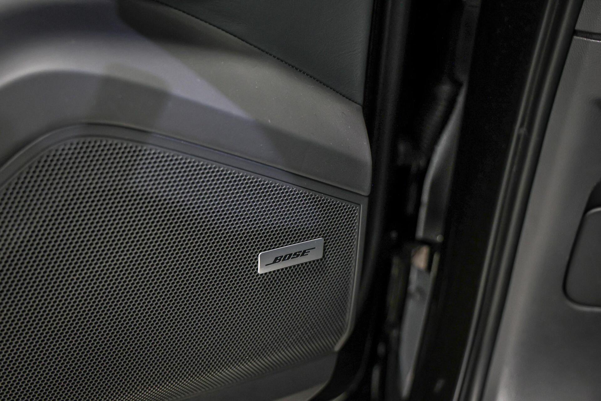 Foto van Porsche Cayenne E-hybrid
