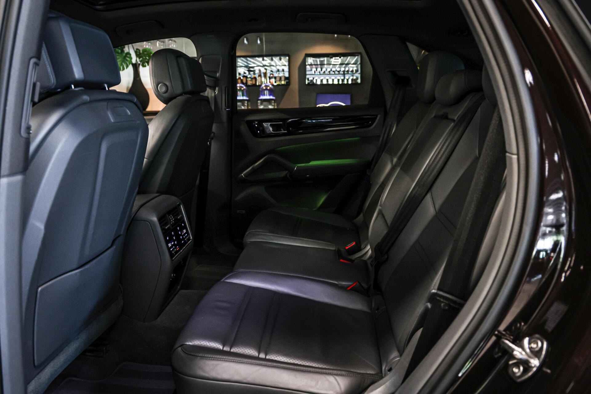 Foto van Porsche Cayenne E-hybrid