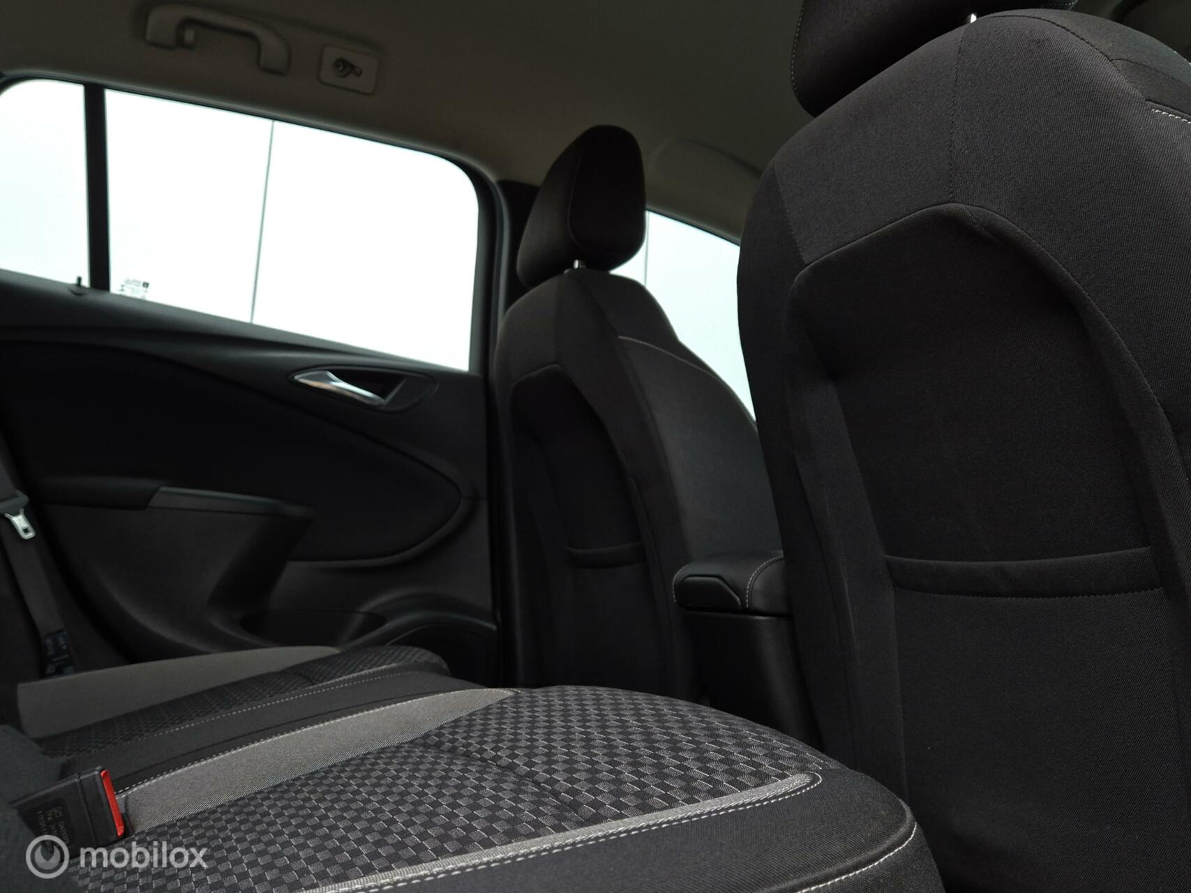Foto van Opel Astra Sports Tourer