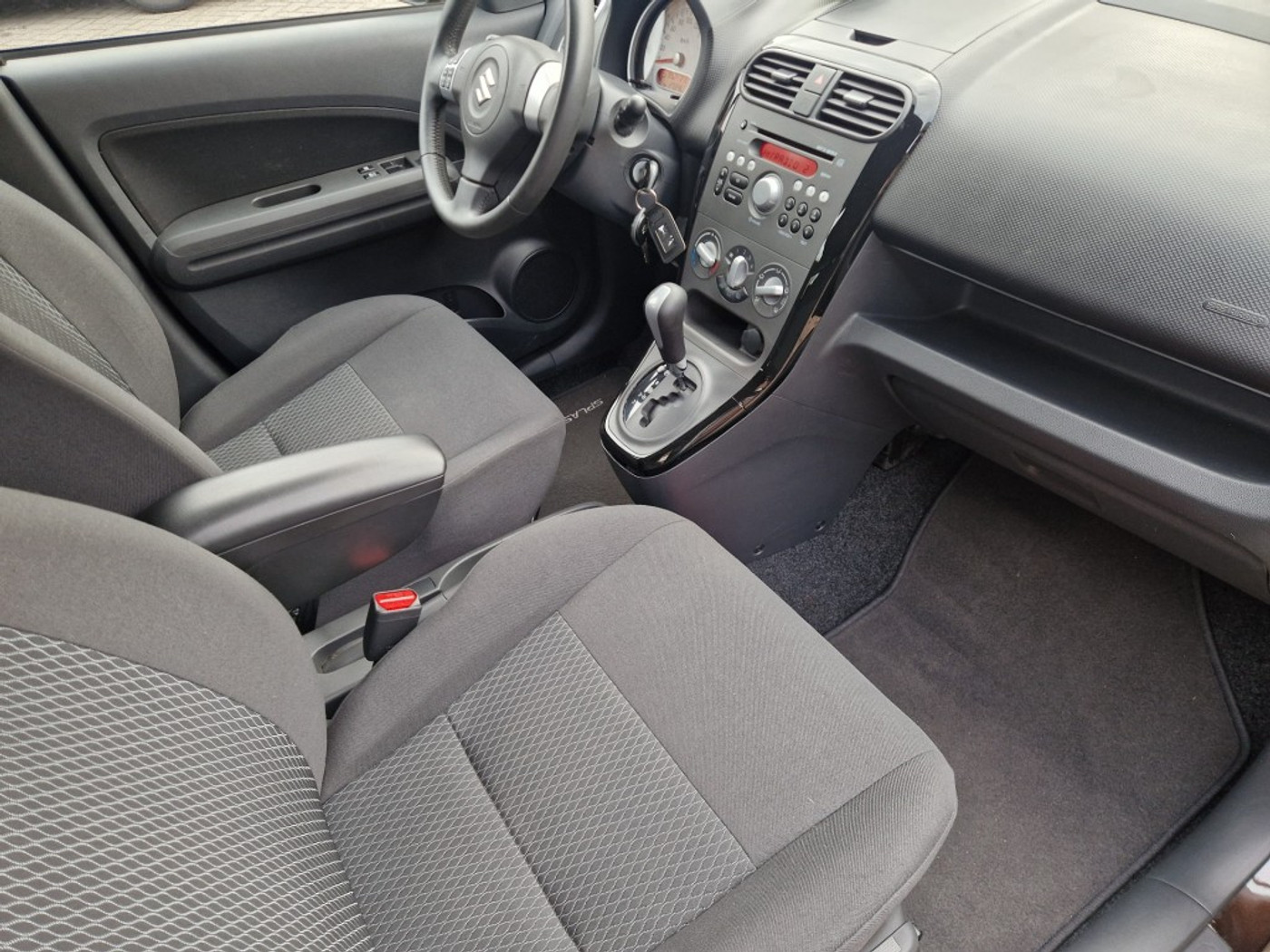 Foto van Suzuki Splash