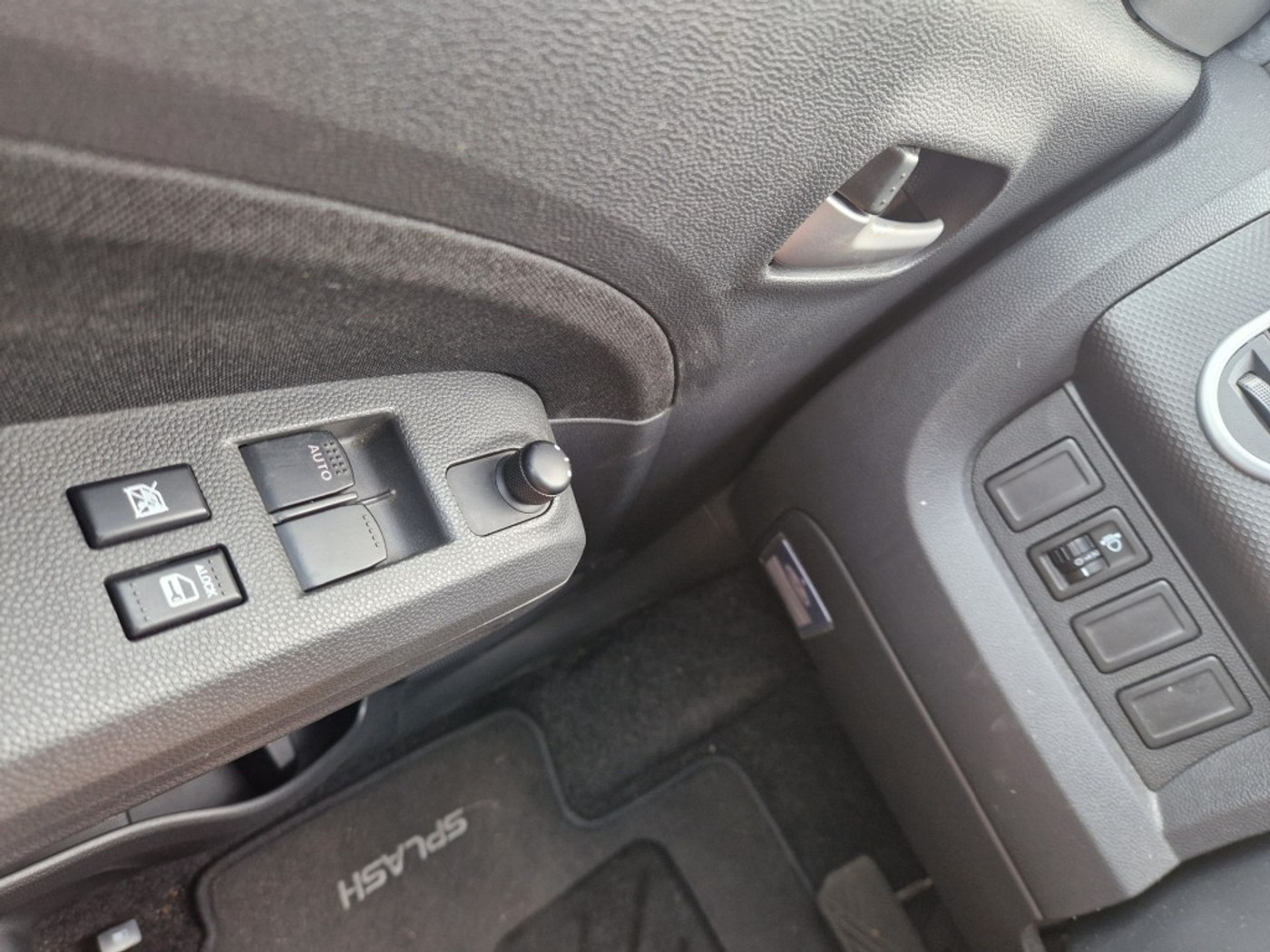 Foto van Suzuki Splash