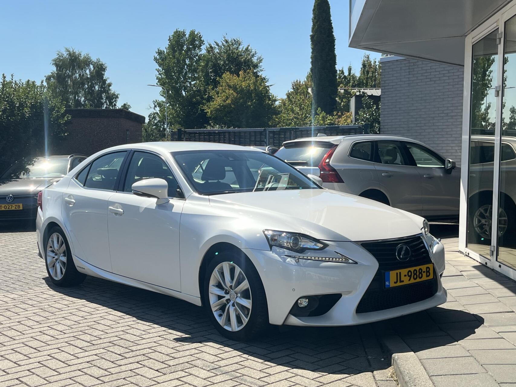 Foto van Lexus Lexus Is300h