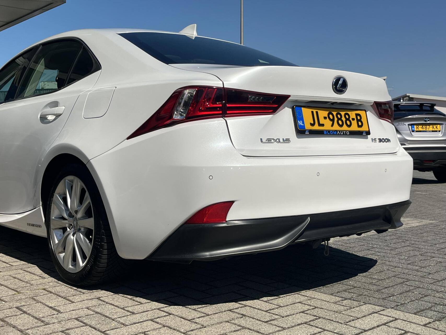 Foto van Lexus Lexus Is300h
