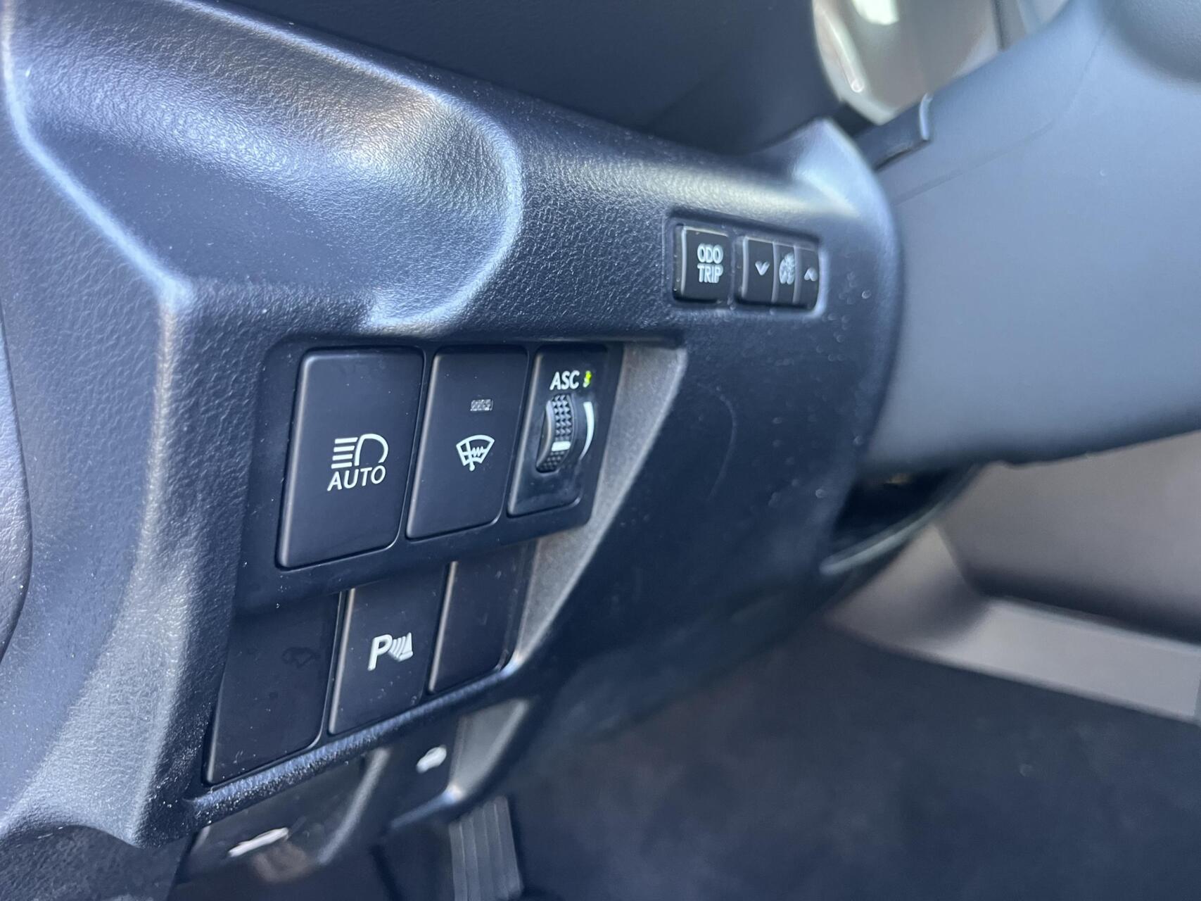 Foto van Lexus Lexus Is300h