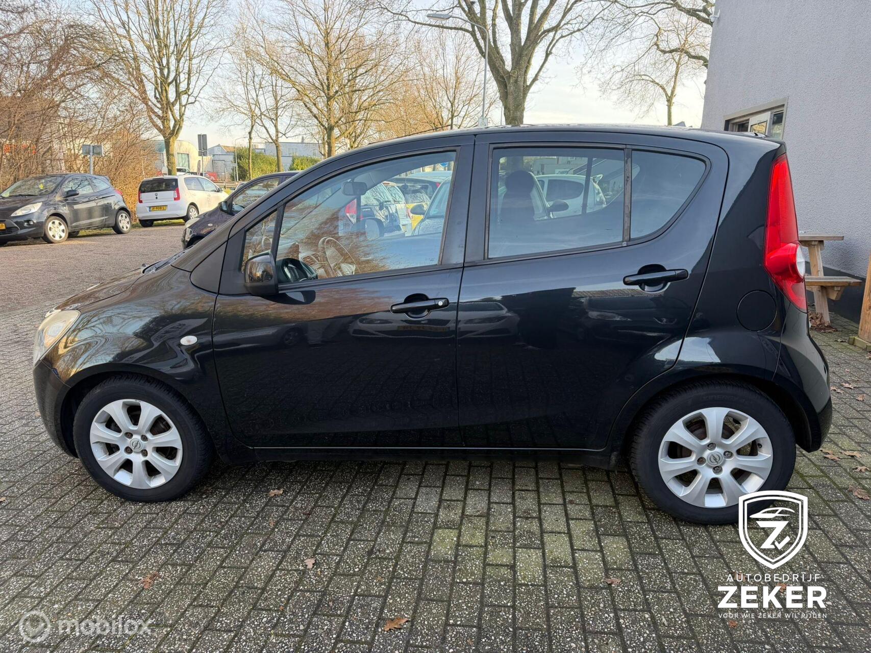 Foto van Opel Agila